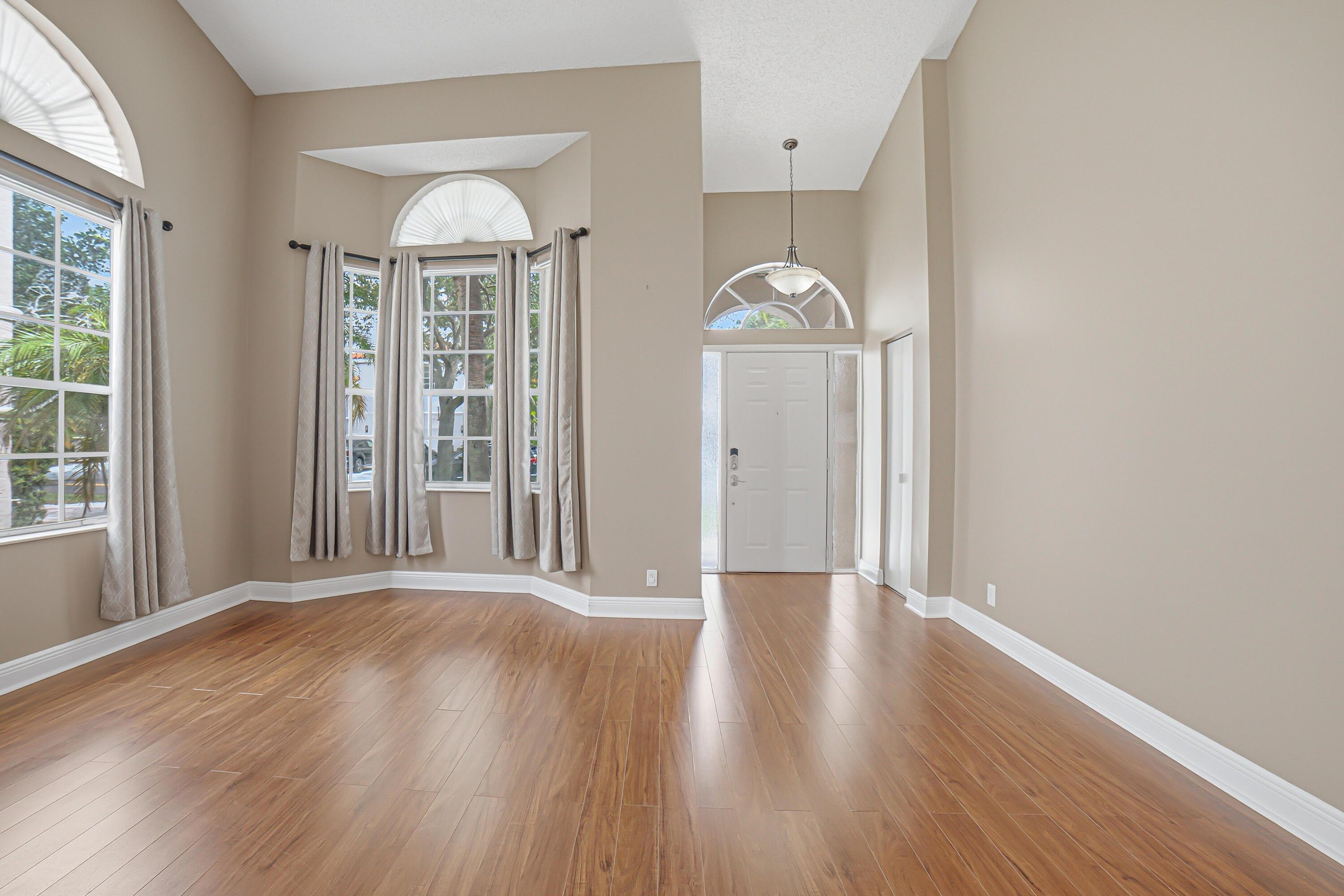 10682 NW 48TH Street, Coral Springs, FL 33076, Coral Springs - Photo 4