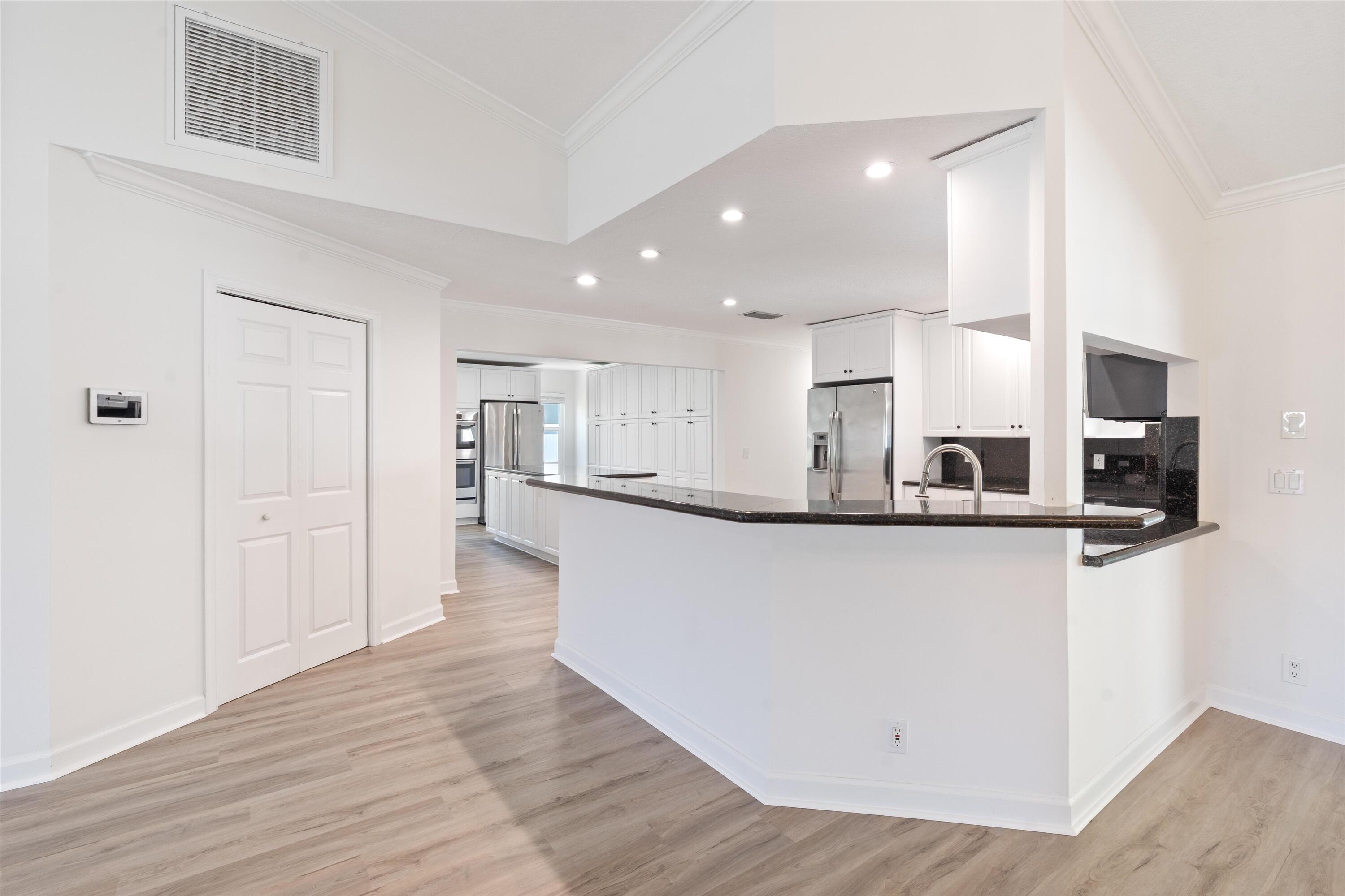 1375 NW 16th Street, Boca Raton, FL 33486, Boca Raton - Photo 4