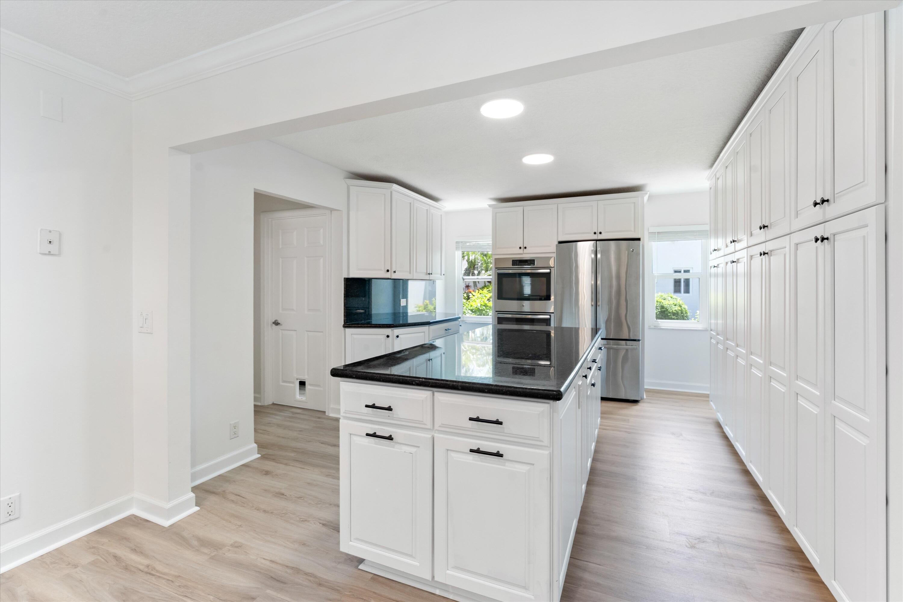 1375 NW 16th Street, Boca Raton, FL 33486, Boca Raton - Photo 3