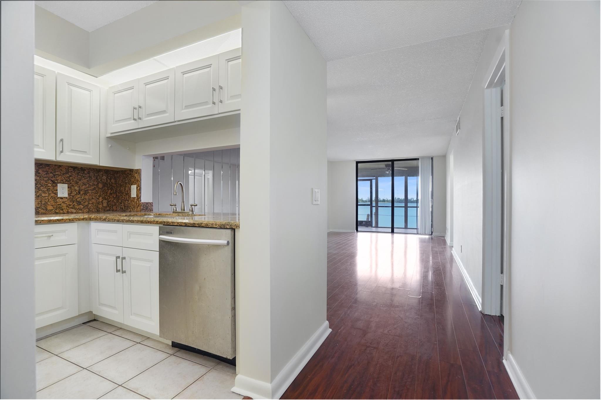 109 Lake Emerald Drive 110, Oakland Park, FL 33309, Oakland Park