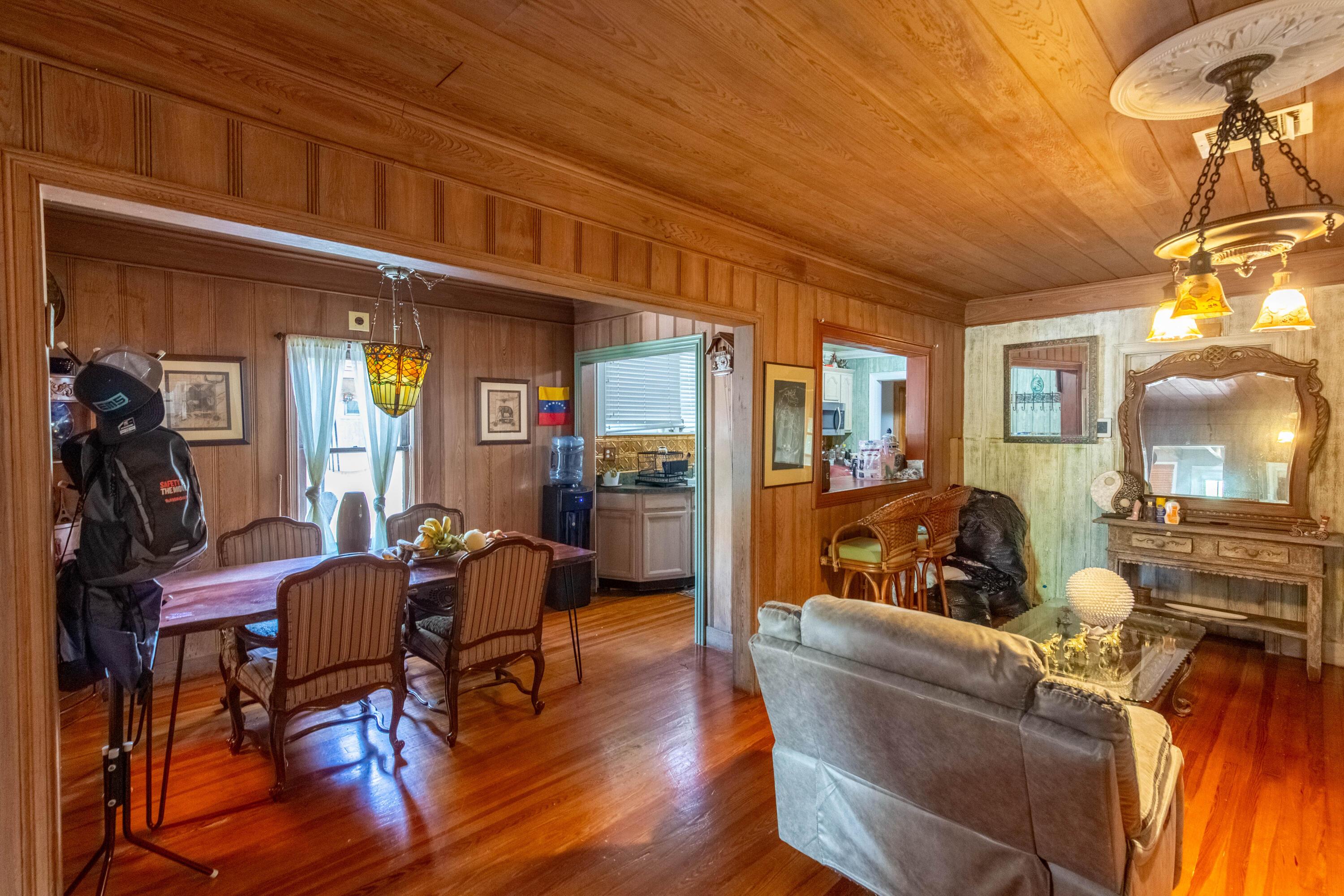 1016 N E Street, Lake Worth Beach, FL 33460, Lake Worth Beach - Photo 5