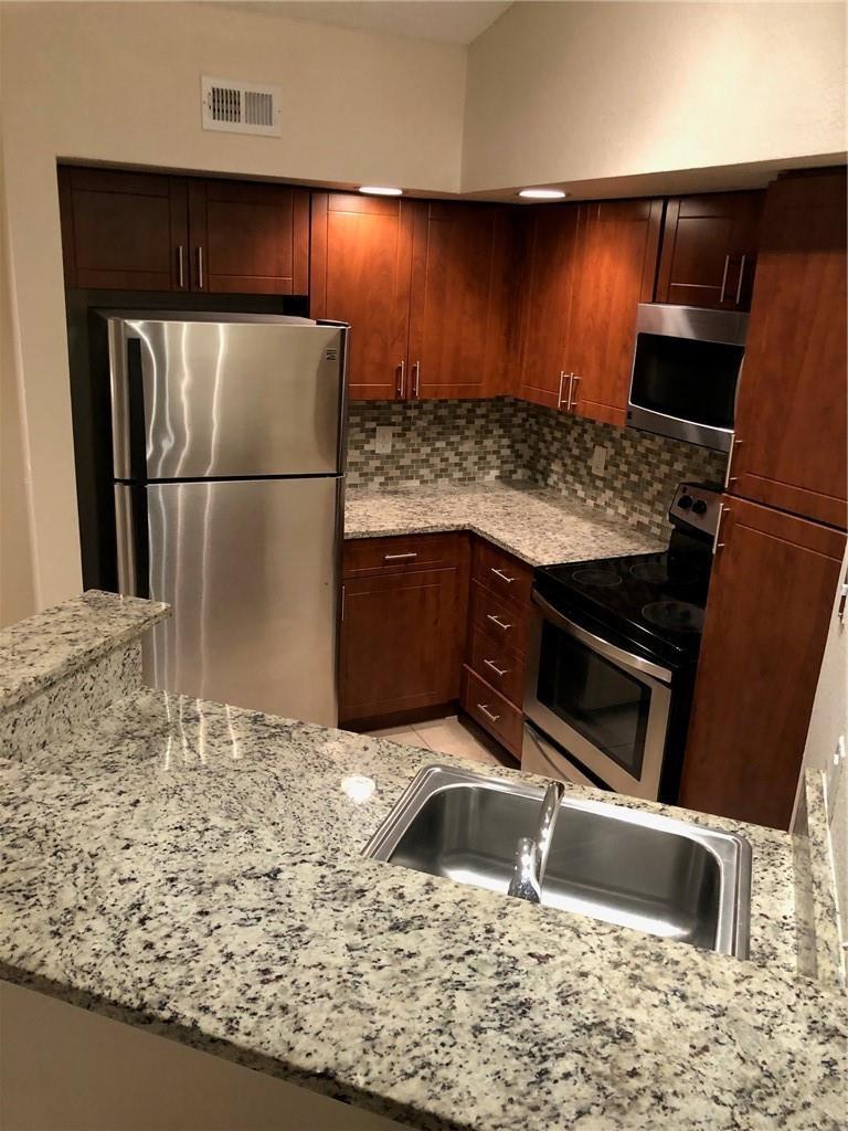 12400 Vista Isles Drive 1421, Sunrise, FL 33325, Sunrise - Photo 2