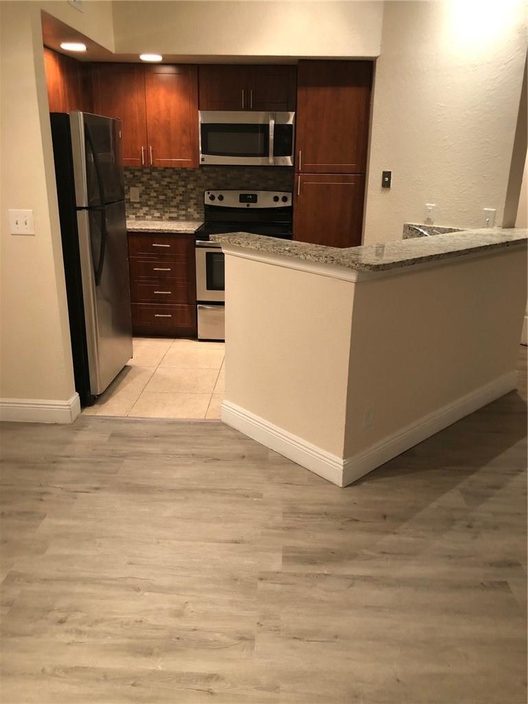 12400 Vista Isles Drive 1421, Sunrise, FL 33325, Sunrise - Photo 4