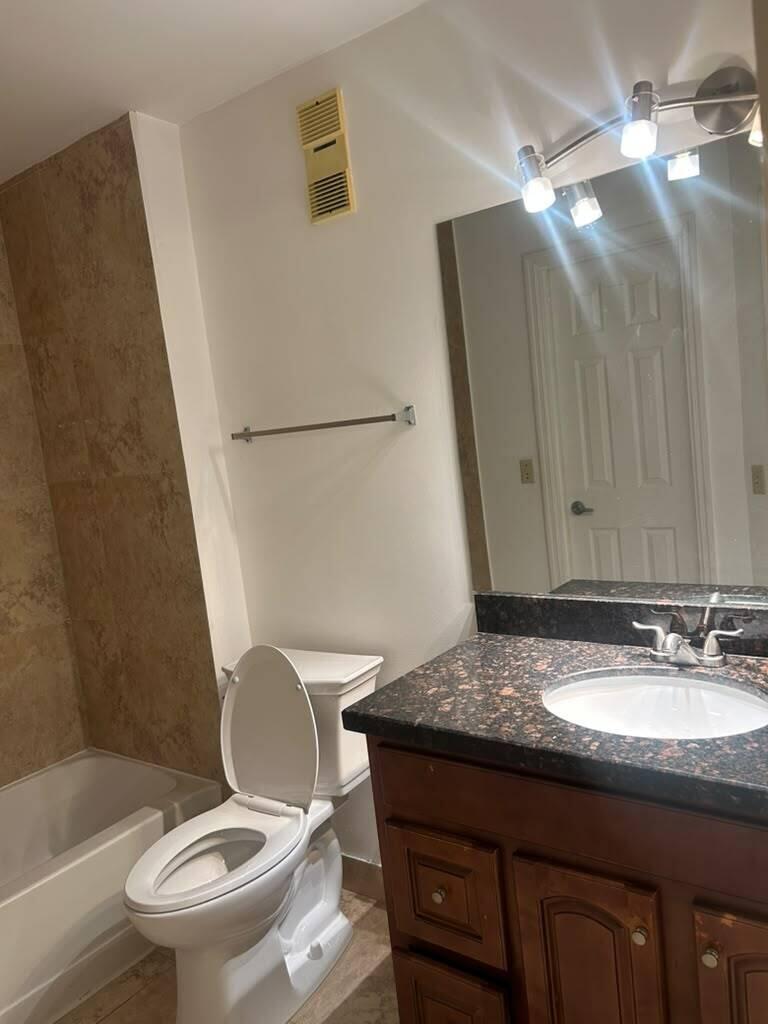 3370 N PINEWALK Drive N 1217, Margate, FL 33063, Margate - Photo 4
