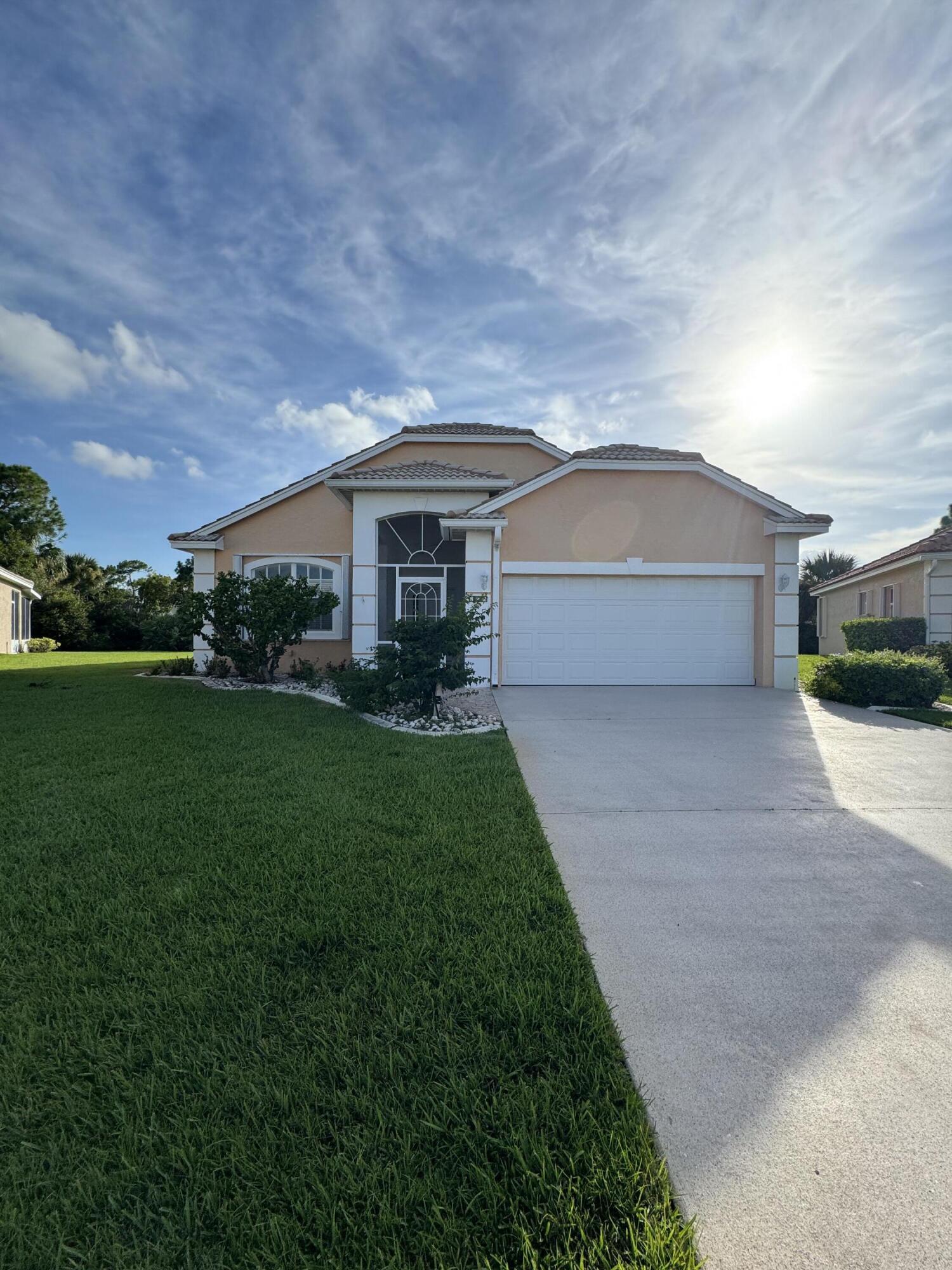 822 NW SORRENTO Lane, Port St. Lucie, FL 34986, Port St. Lucie - Photo 5