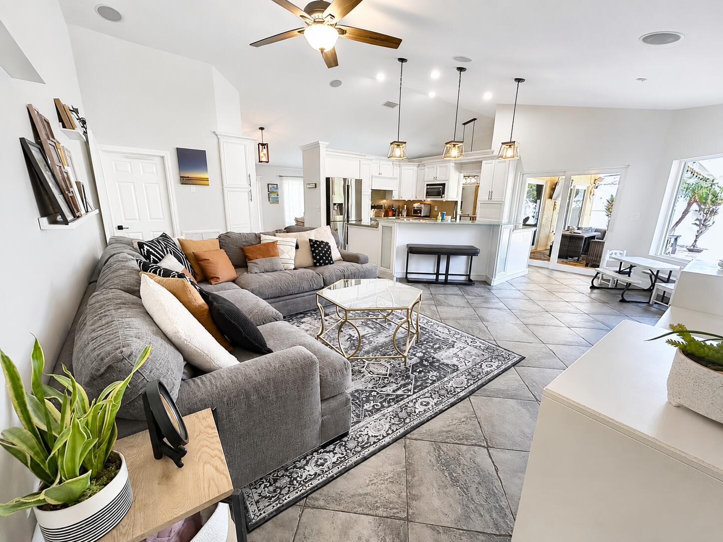 6373 NW 55th Manor, Coral Springs, FL 33067, Coral Springs - Photo 4
