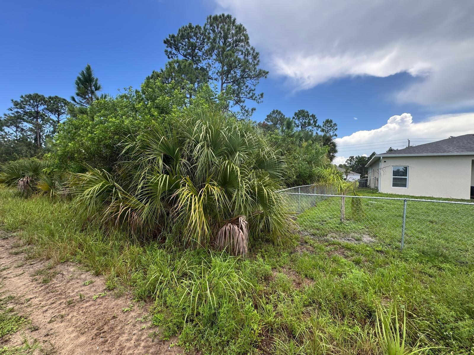 527 PAIGO Street SE, Palm Bay, FL 32909, Palm Bay - Photo 3