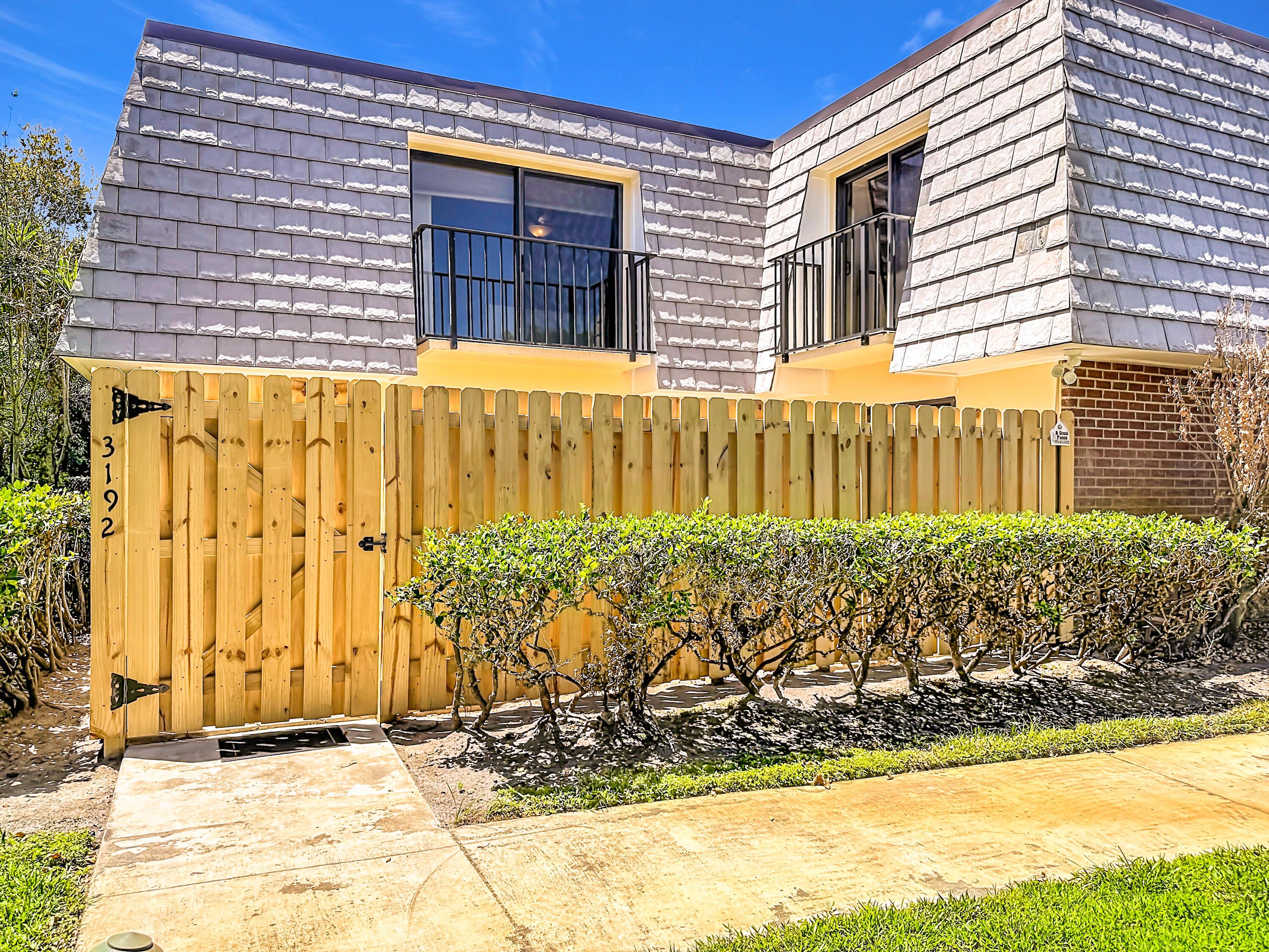 3192 SE BROOK Street, Stuart, FL 34997, Stuart - Photo 4