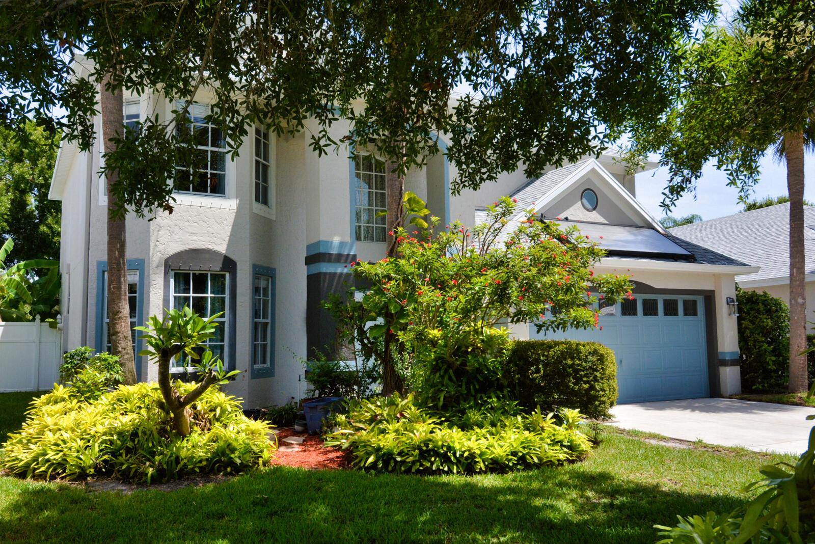 900 NW Waterlily Place, Jensen Beach, FL 34957, Jensen Beach - Photo 3