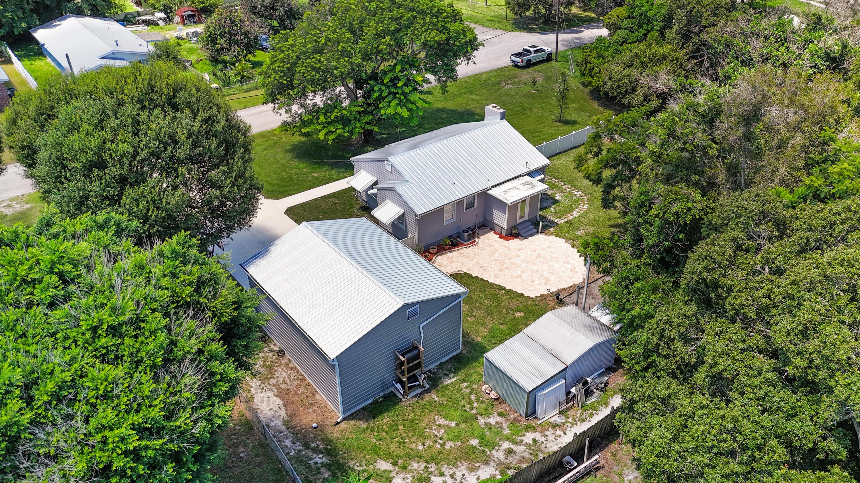 1126 Pine Avenue, Fort Pierce, FL 34982, Fort Pierce - Photo 4