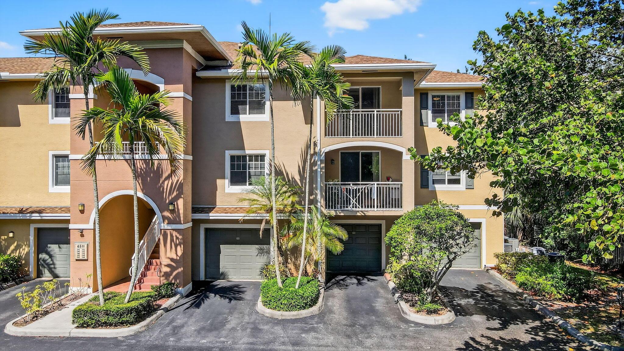 6511 EMERALD DUNES Drive 304, West Palm Beach, FL 33411, West Palm Beach