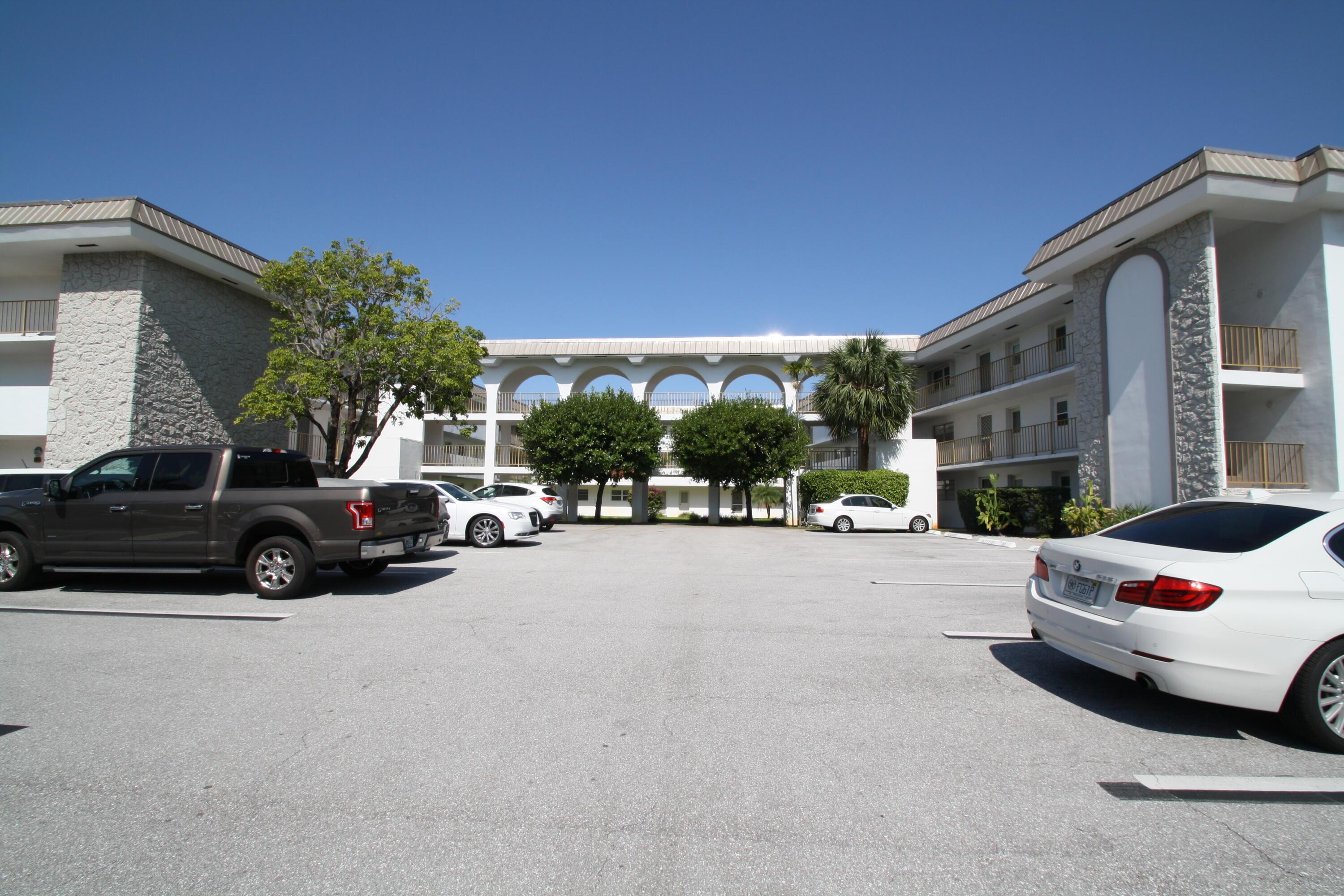 5501 NW 2nd Avenue 1020, Boca Raton, FL 33487, Boca Raton - Photo 2