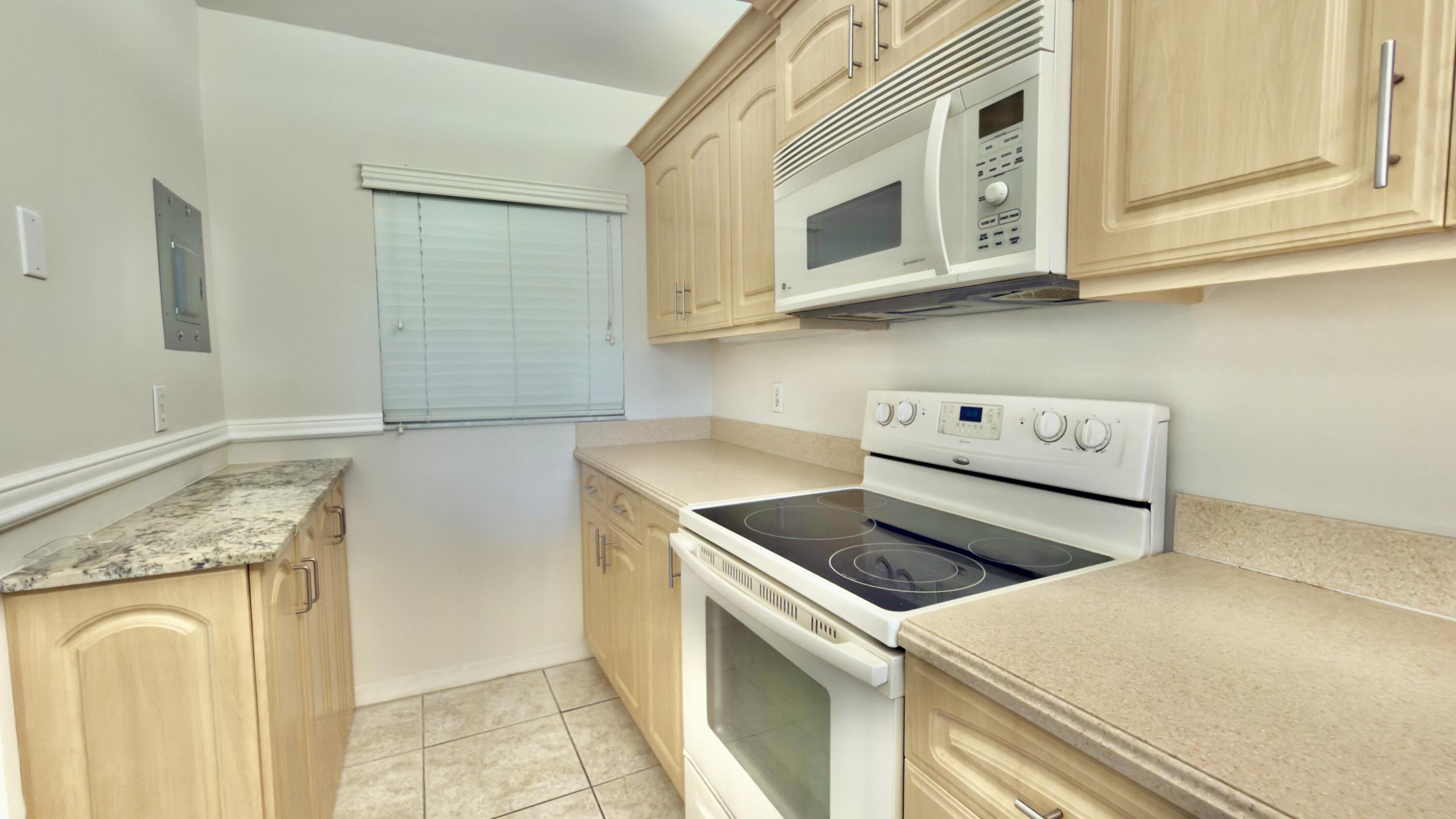 9311 ORANGE GROVE Drive 402, Davie, FL 33324, Davie - Photo 4