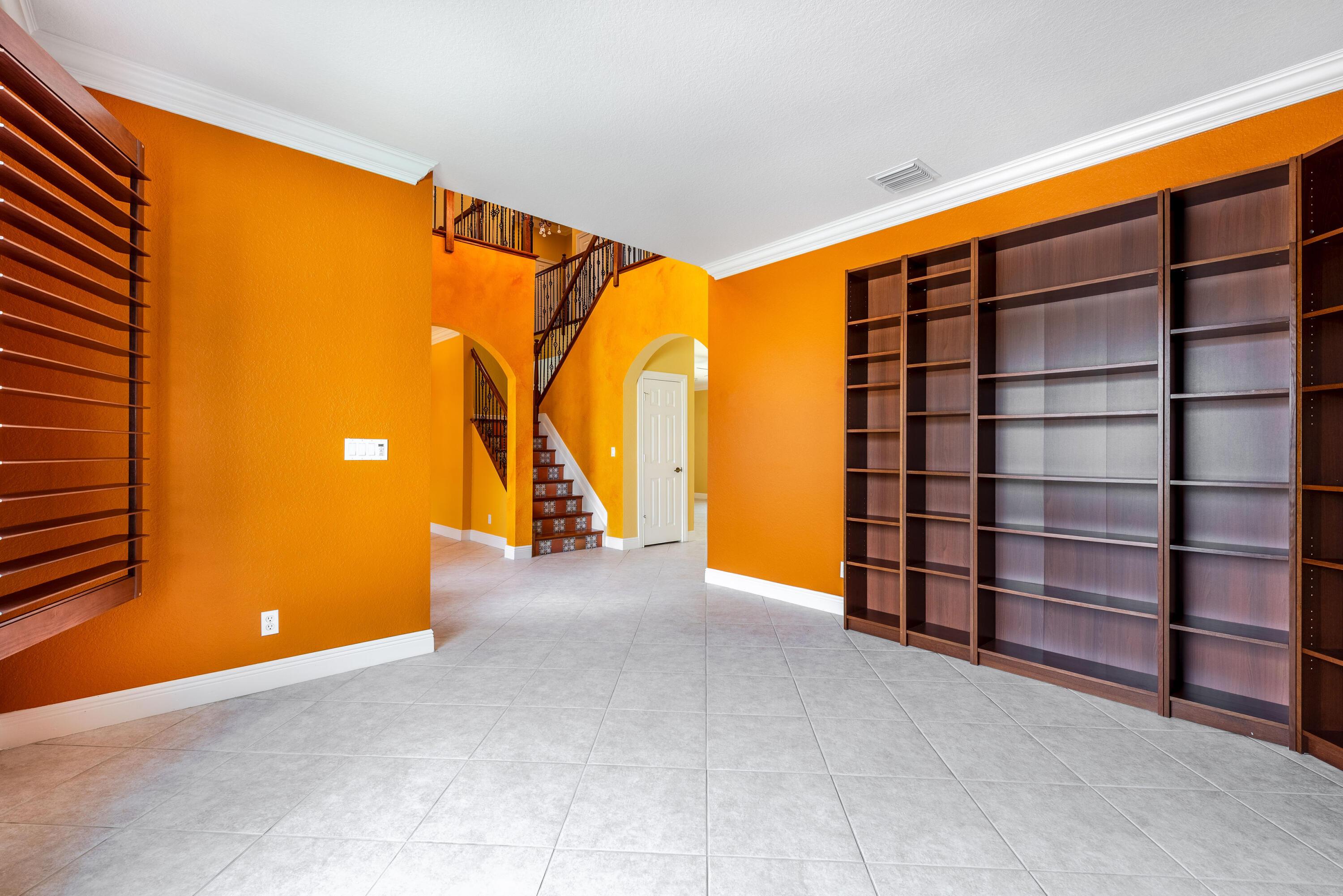 112 ISOLA Circle, Royal Palm Beach, FL 33411, Royal Palm Beach - Photo 4