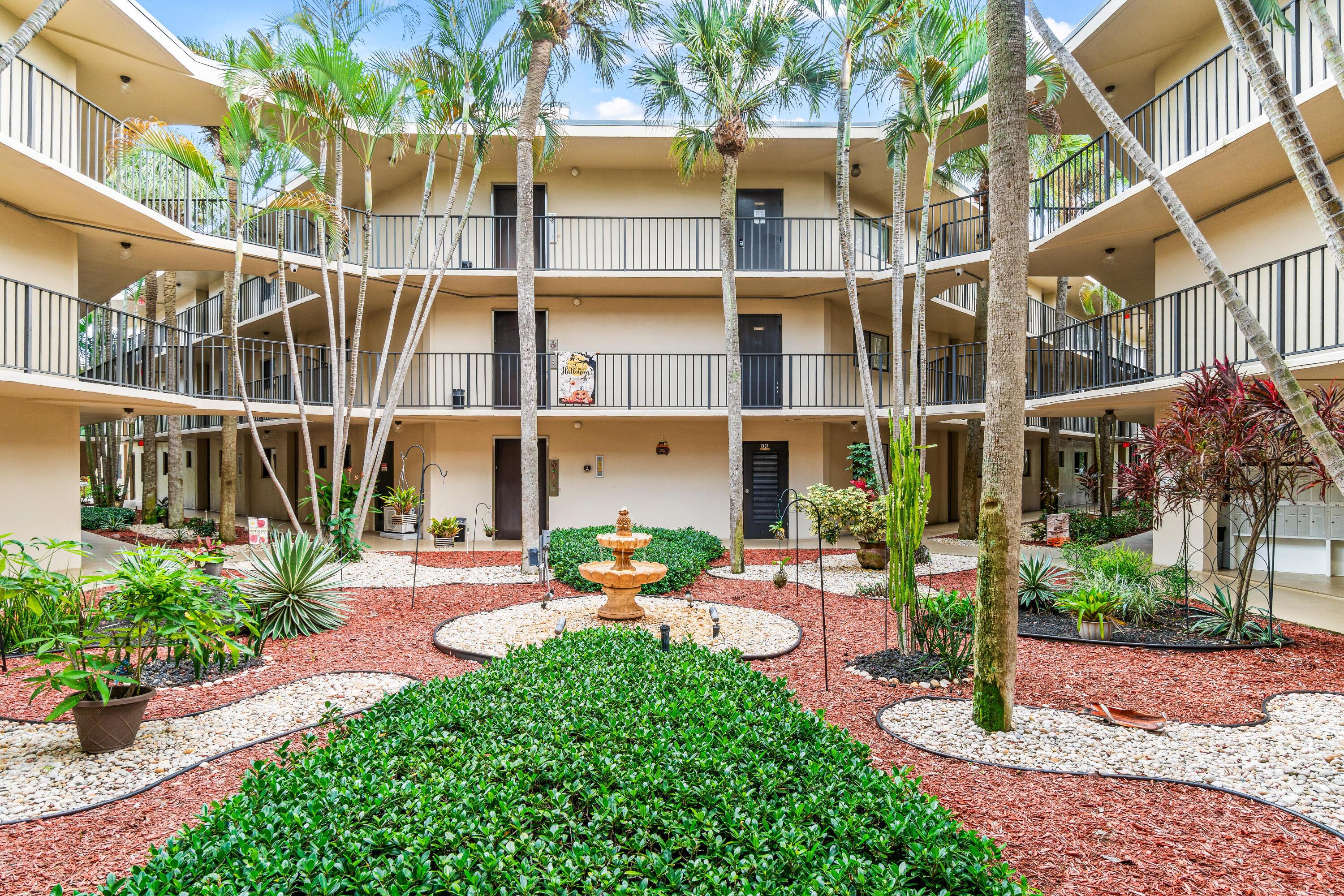 5370 LAS VERDES Circle 209, Delray Beach, FL 33484, Delray Beach - Photo 5
