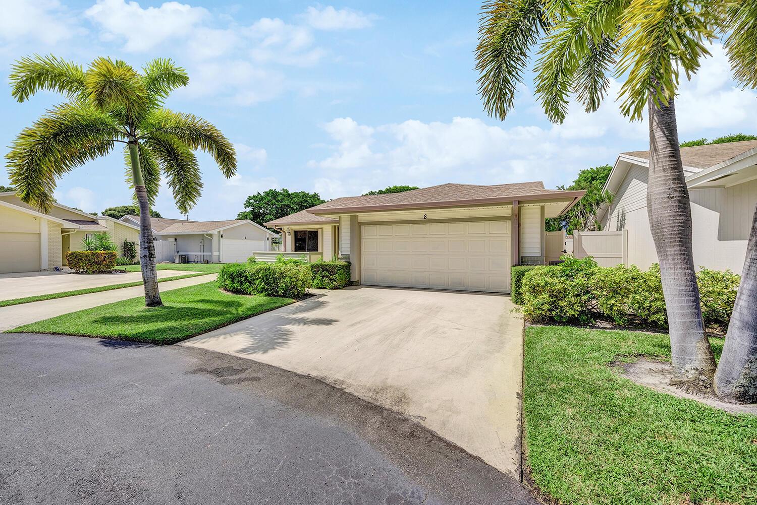 8 Eaton Place, Boynton Beach, FL 33426, Boynton Beach - Photo 3