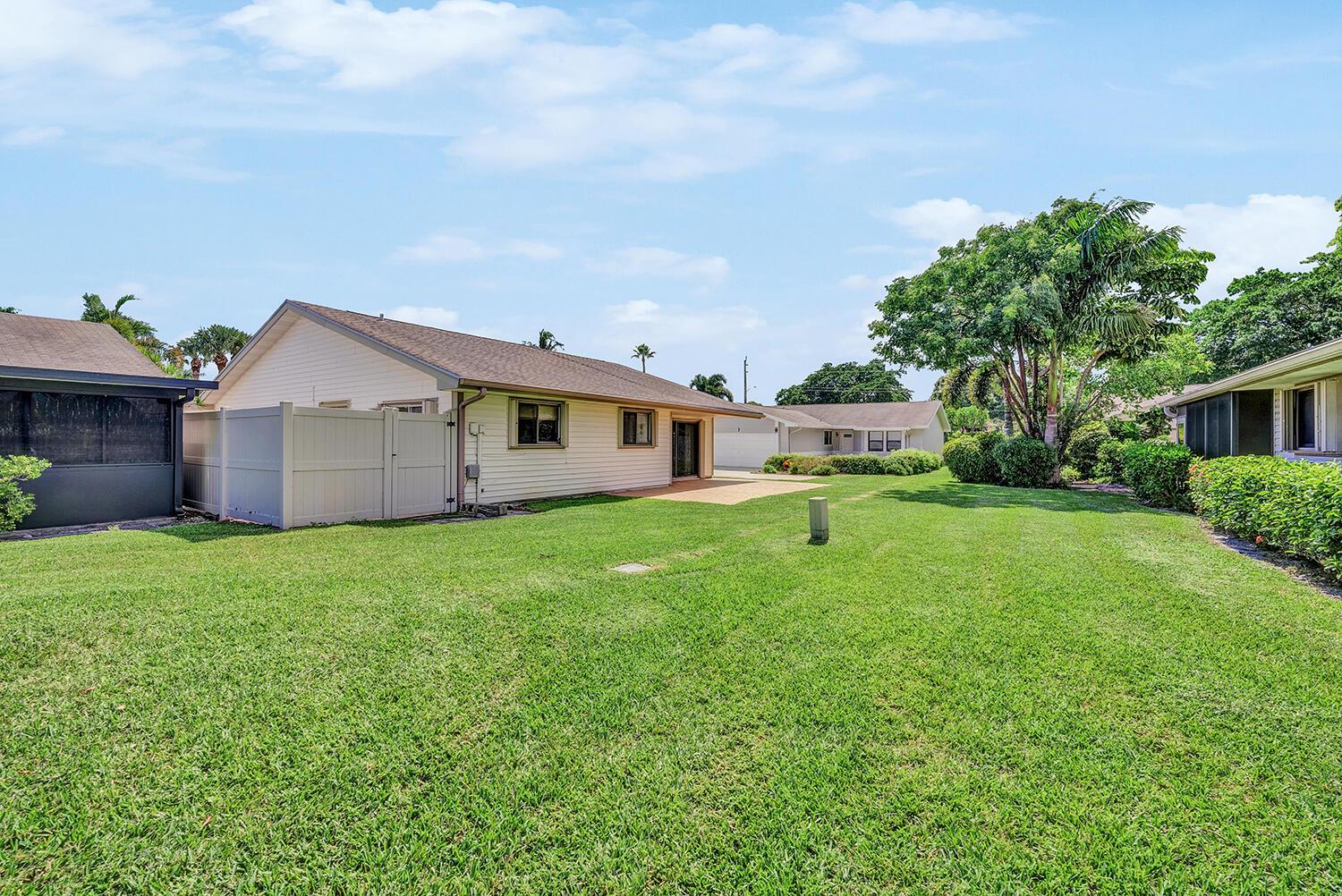 8 Eaton Place, Boynton Beach, FL 33426, Boynton Beach - Photo 5