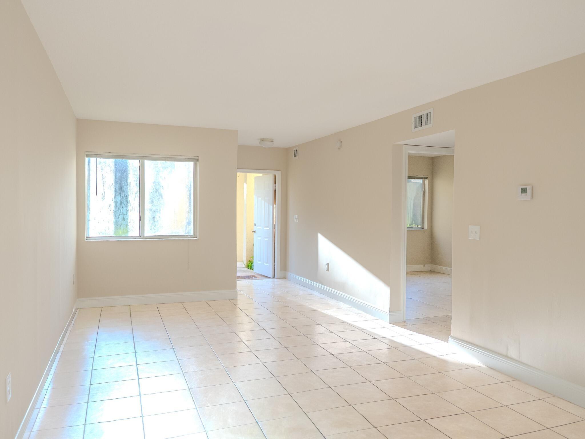 4785 SW 62ND Avenue 102, Davie, FL 33314, Davie - Photo 4