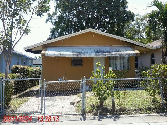 2236 Raleigh Street, Hollywood, FL 33020, Hollywood