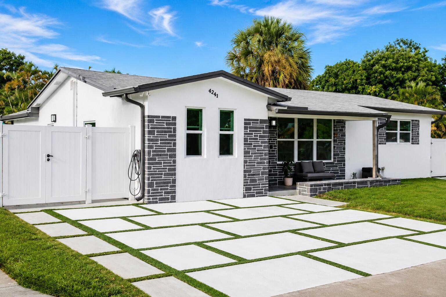 4241 SW 21ST Street, Fort Lauderdale, FL 33317, Fort Lauderdale - Photo 4
