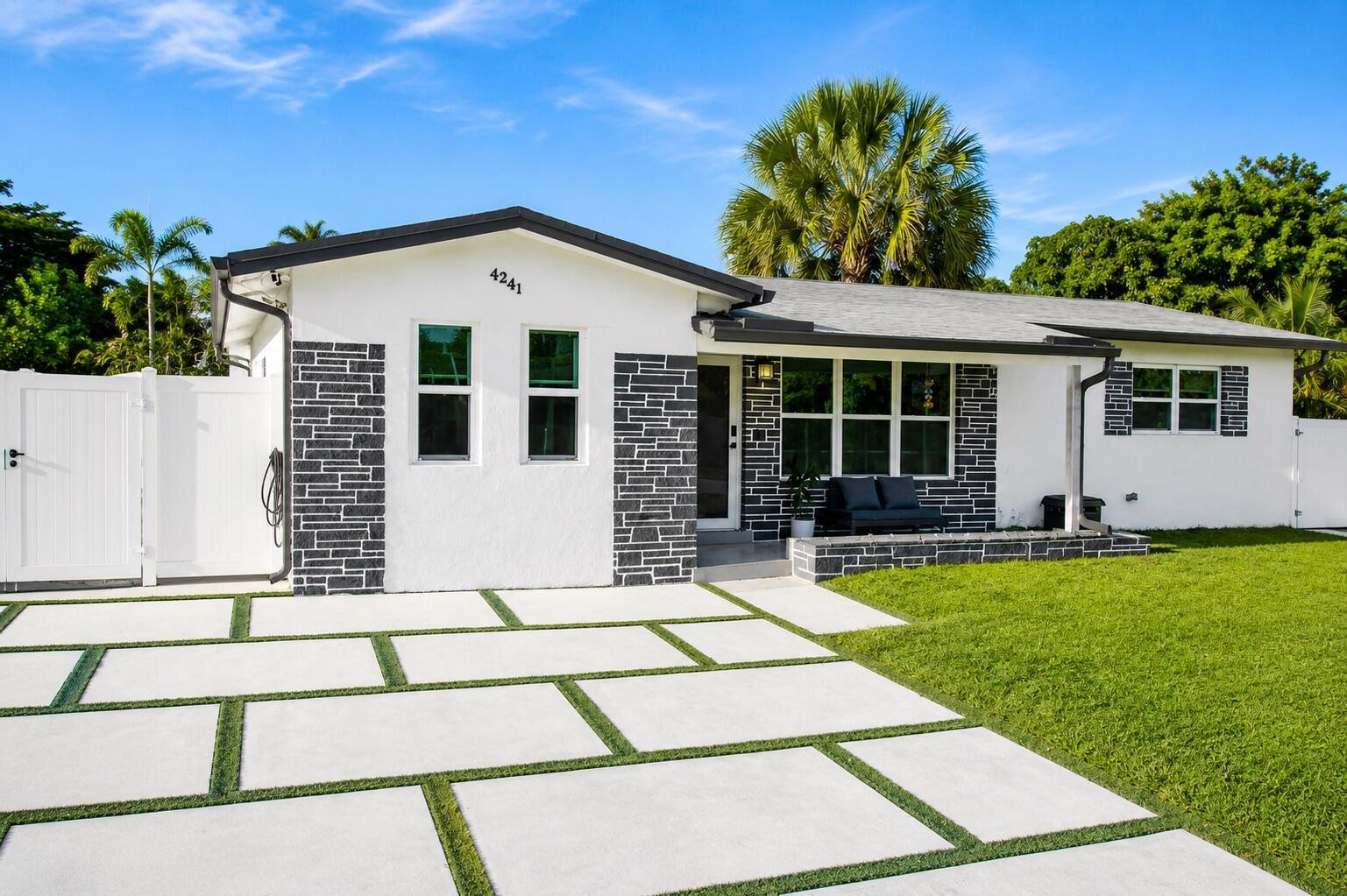 4241 SW 21ST Street, Fort Lauderdale, FL 33317, Fort Lauderdale - Photo 3