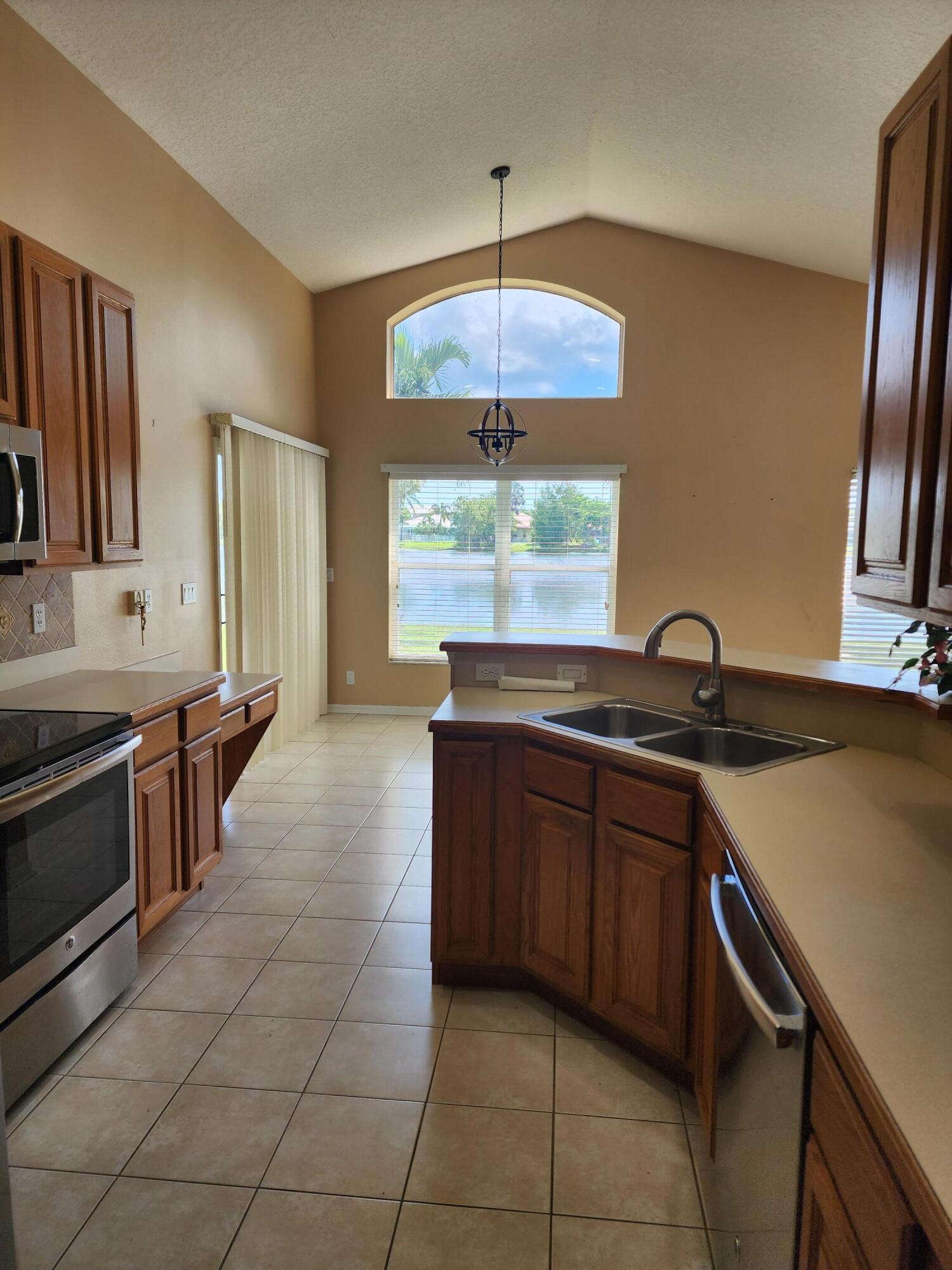 849 NW Waterlily Place, Jensen Beach, FL 34957, Jensen Beach - Photo 5