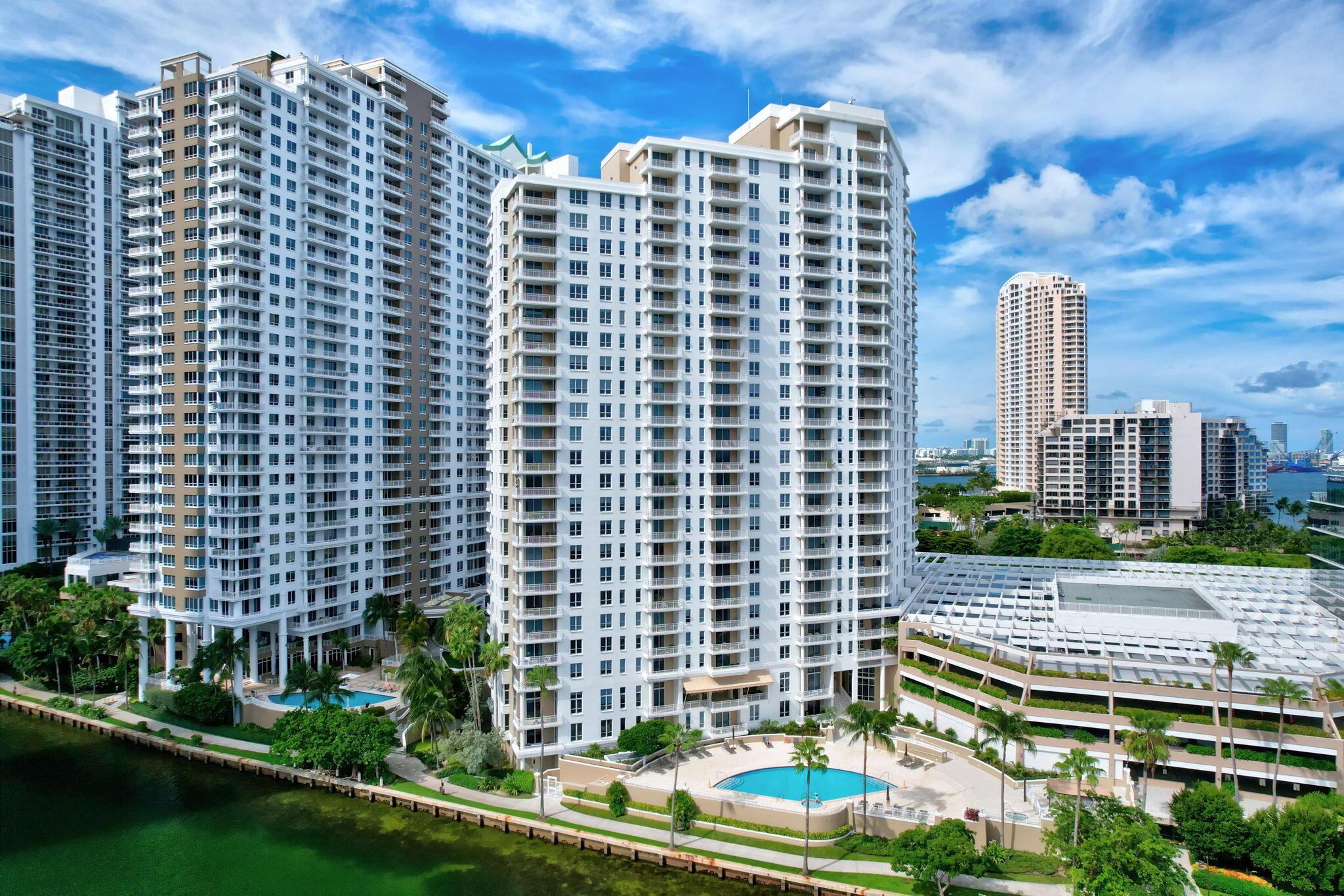 701 Brickell Key Boulevard 1604, Miami, FL 33131, Miami - Photo 3