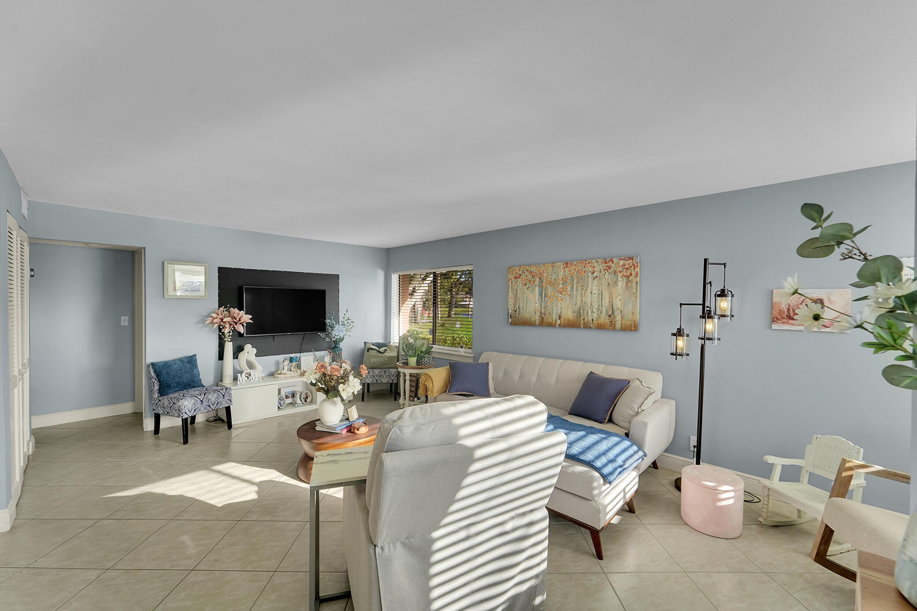 261 WIMBLEDON LAKE Drive, Plantation, FL 33324, Plantation - Photo 2