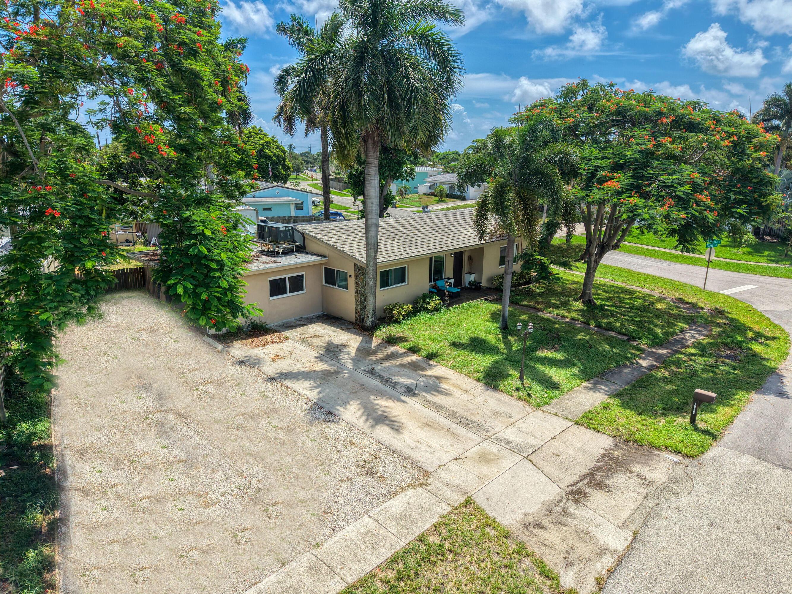 1510 CREST Drive, Lake Worth, FL 33461, Lake Worth - Photo 4