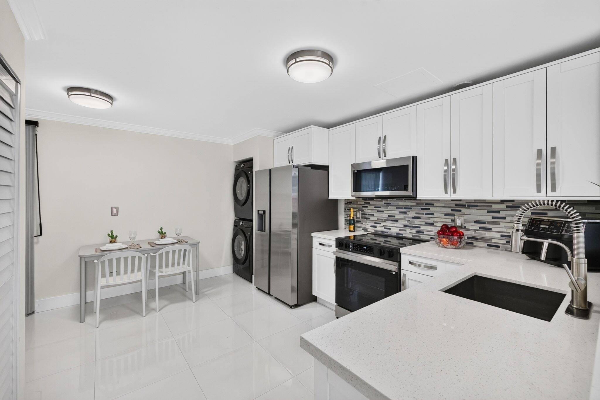 343 IVES DAIRY Road 343-06, Miami, FL 33179, Miami - Photo 5