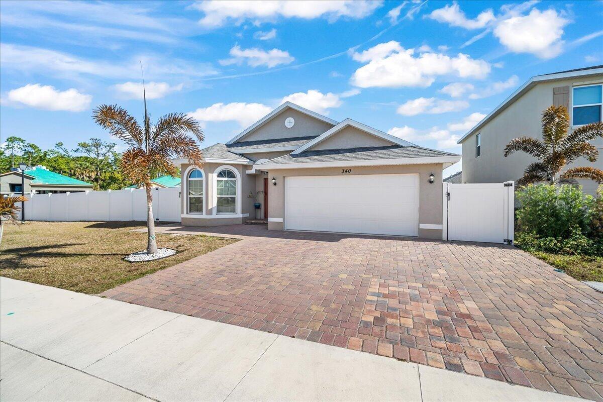 340 PALM BREEZES Drive, Fort Pierce, FL 34945, Fort Pierce