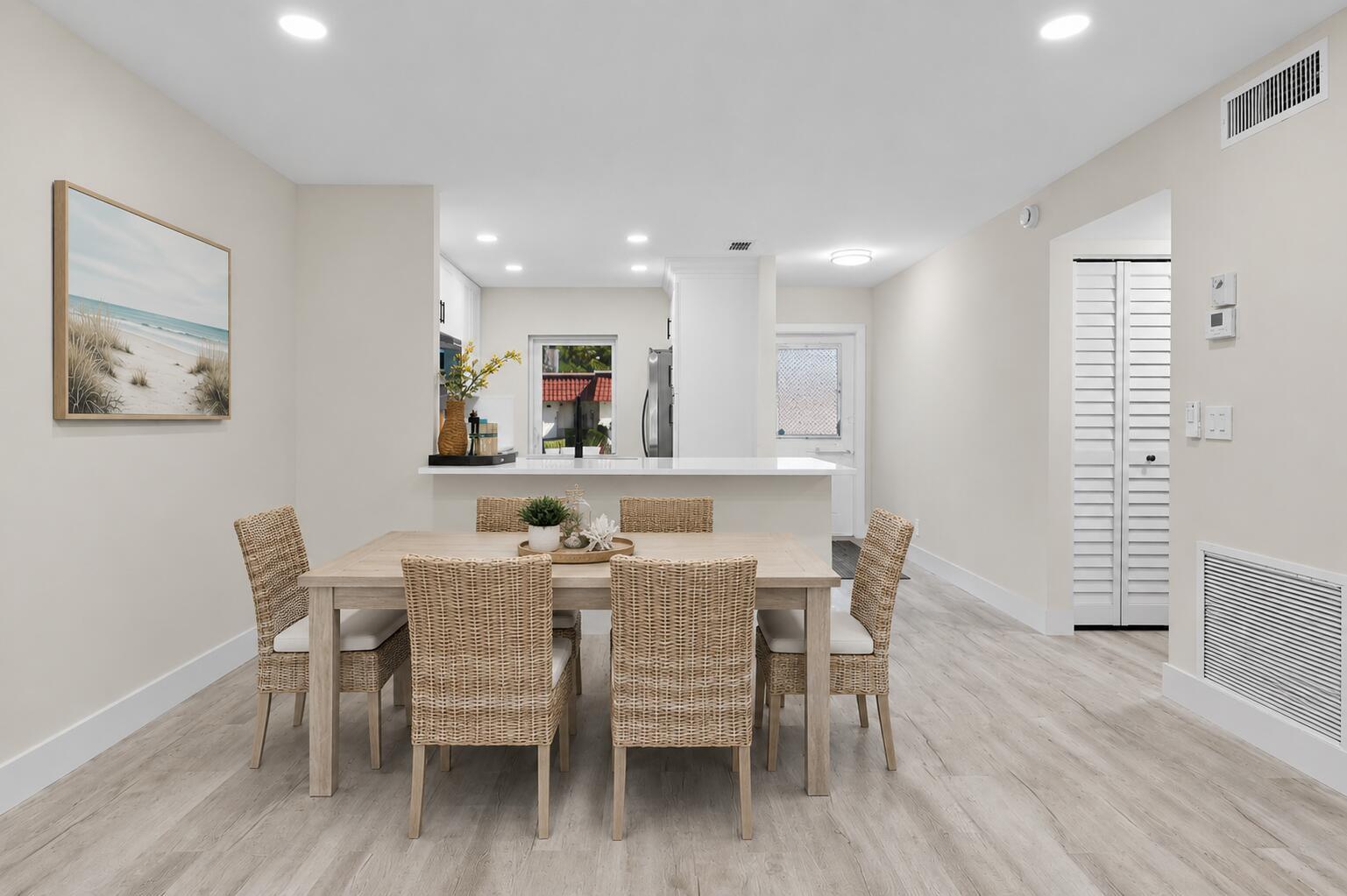 742 Nantucket Circle, Lake Worth, FL 33467, Lake Worth - Photo 2