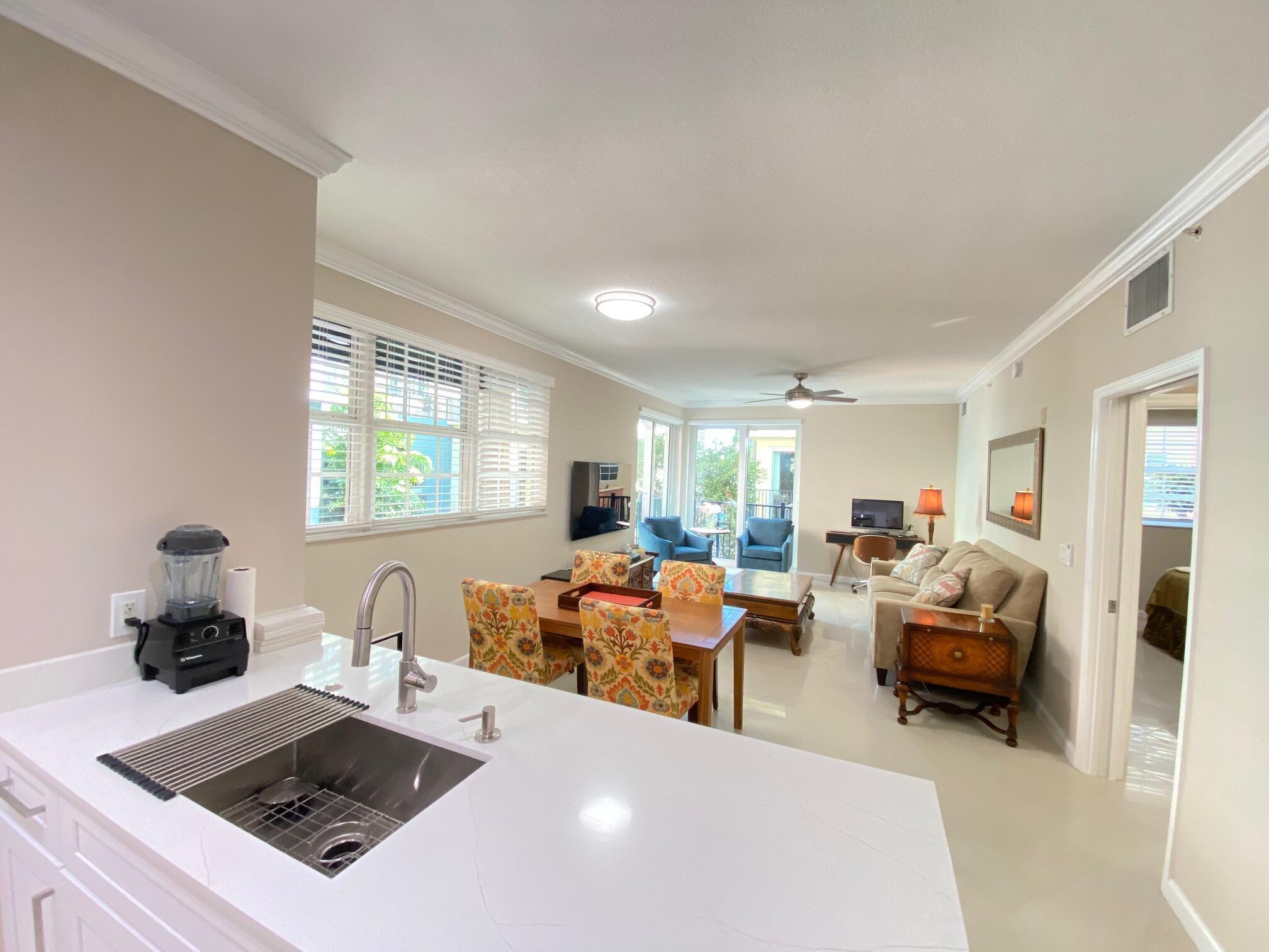 225 NE 1st Street 202, Delray Beach, FL 33444, Delray Beach - Photo 4