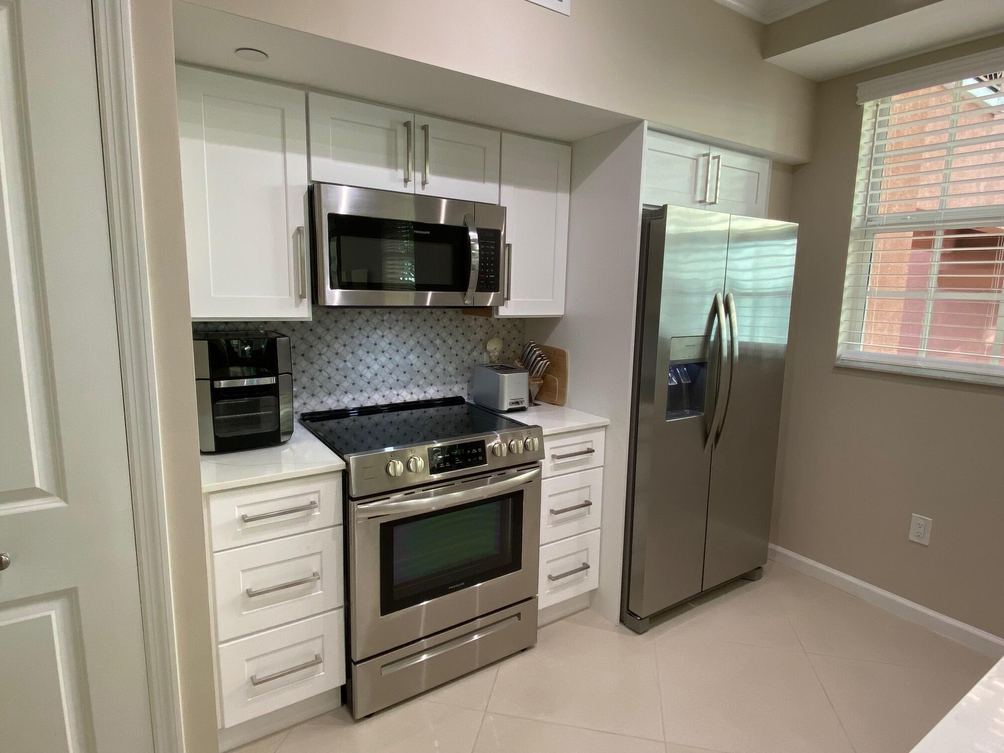 225 NE 1st Street 202, Delray Beach, FL 33444, Delray Beach - Photo 5