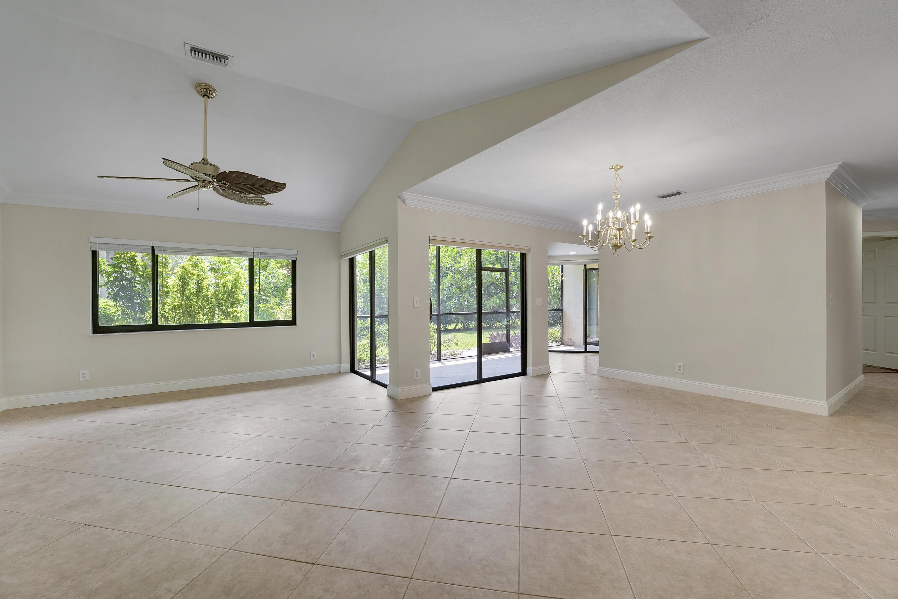 13 Lexington Lane E A, Palm Beach Gardens, FL 33418, Palm Beach Gardens