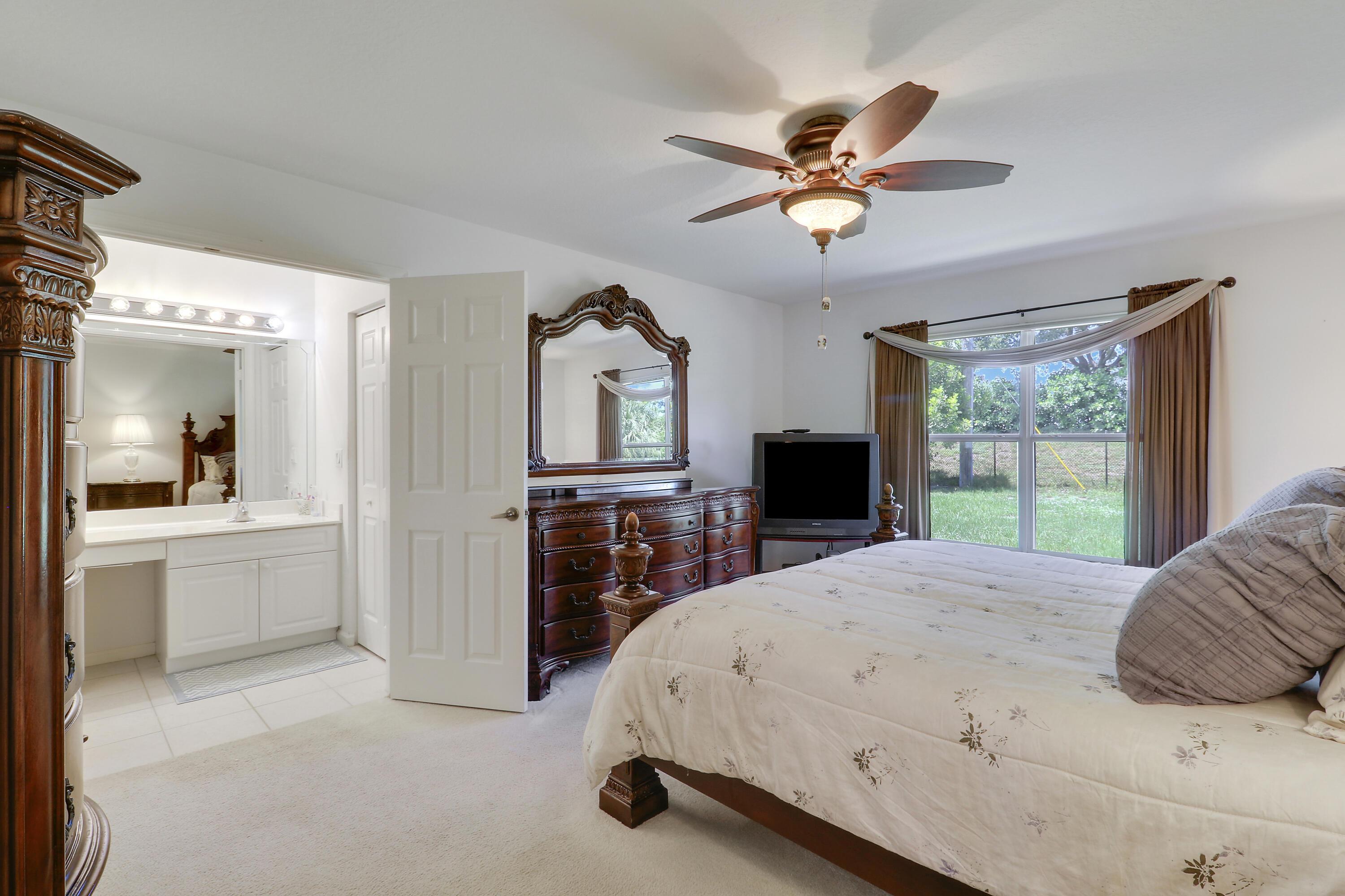 1049 SW Janette Avenue, Port St. Lucie, FL 34953, Port St. Lucie