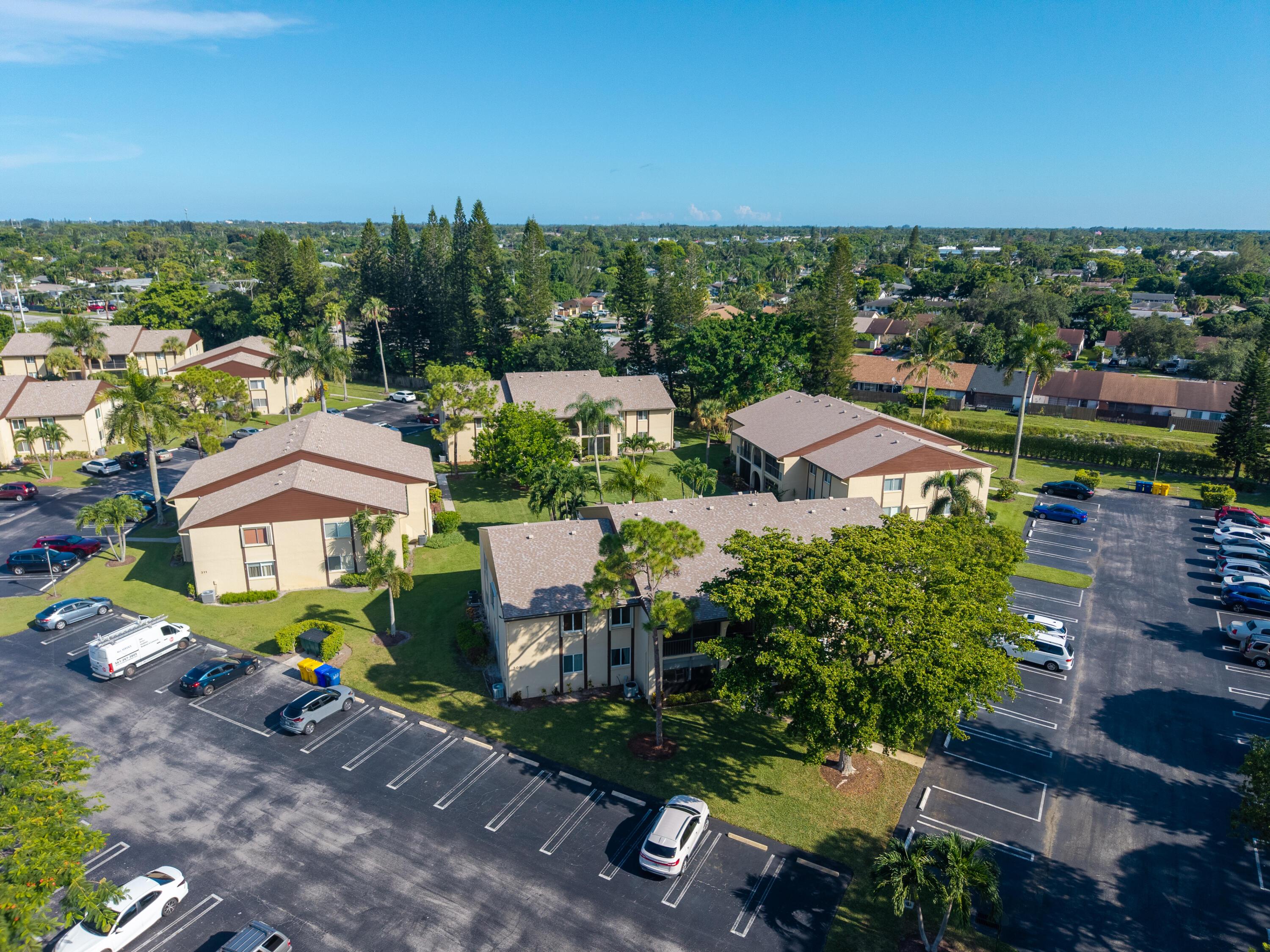 309 Pine Ridge Circle A-1, Greenacres, FL 33463, Greenacres - Photo 4