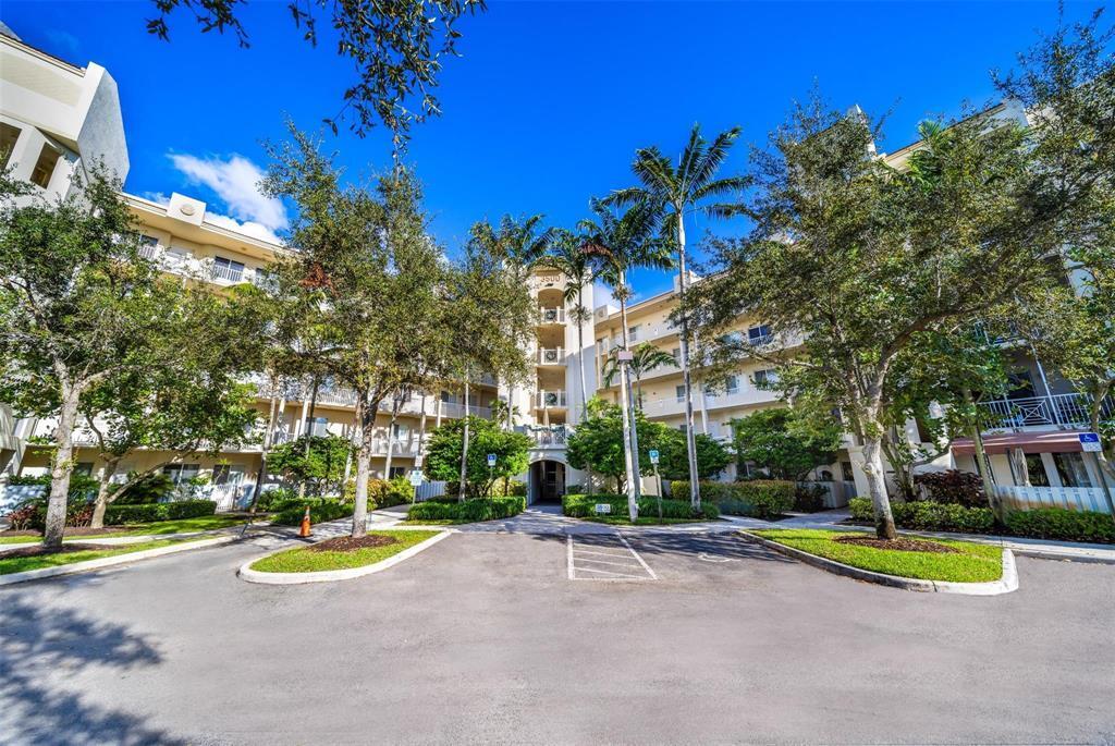 3600 OAKS CLUBHOUSE 404, Pompano Beach, FL 33069, Pompano Beach