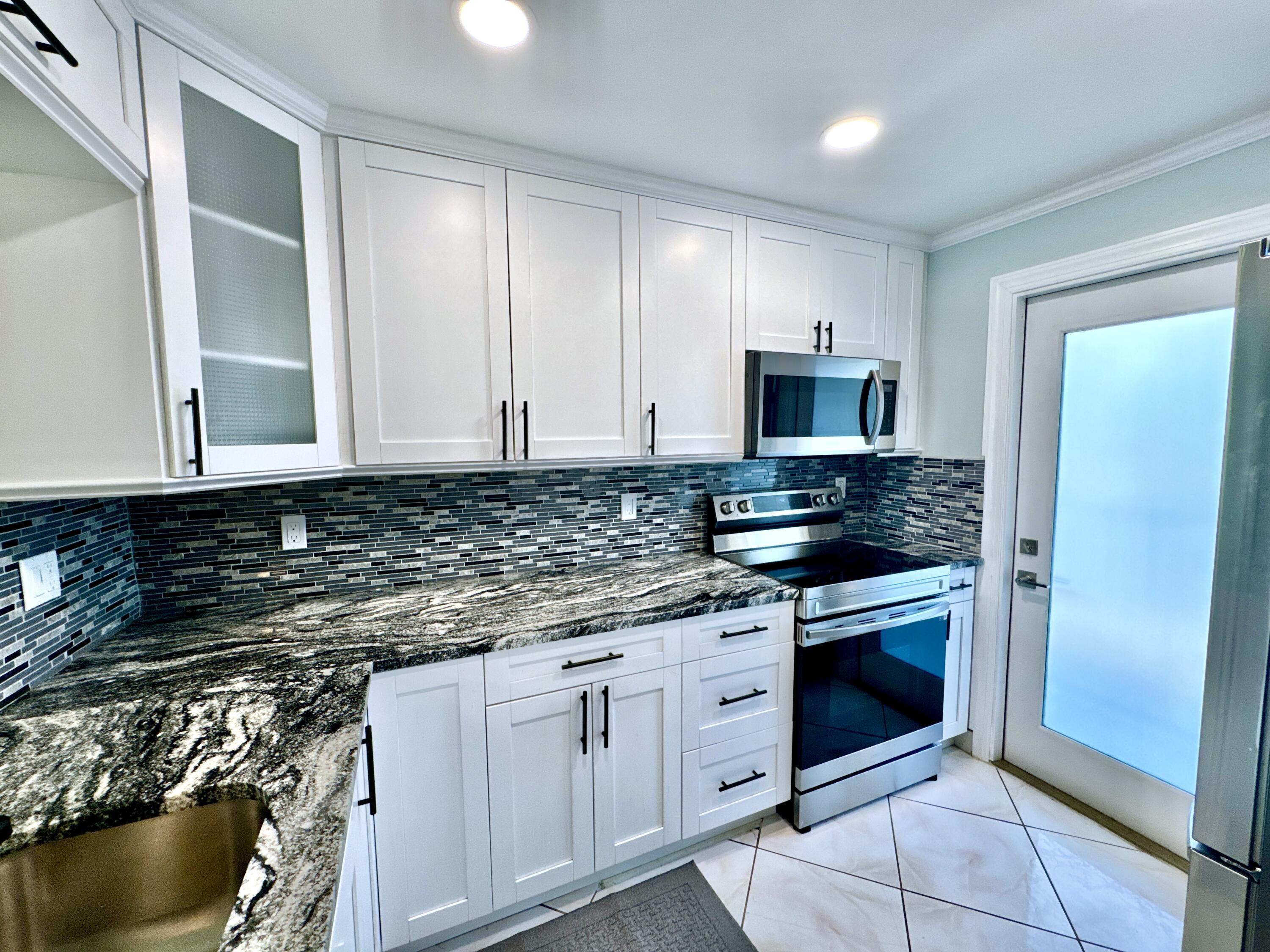 801 N OCEAN Boulevard 202, Pompano Beach, FL 33062, Pompano Beach - Photo 3