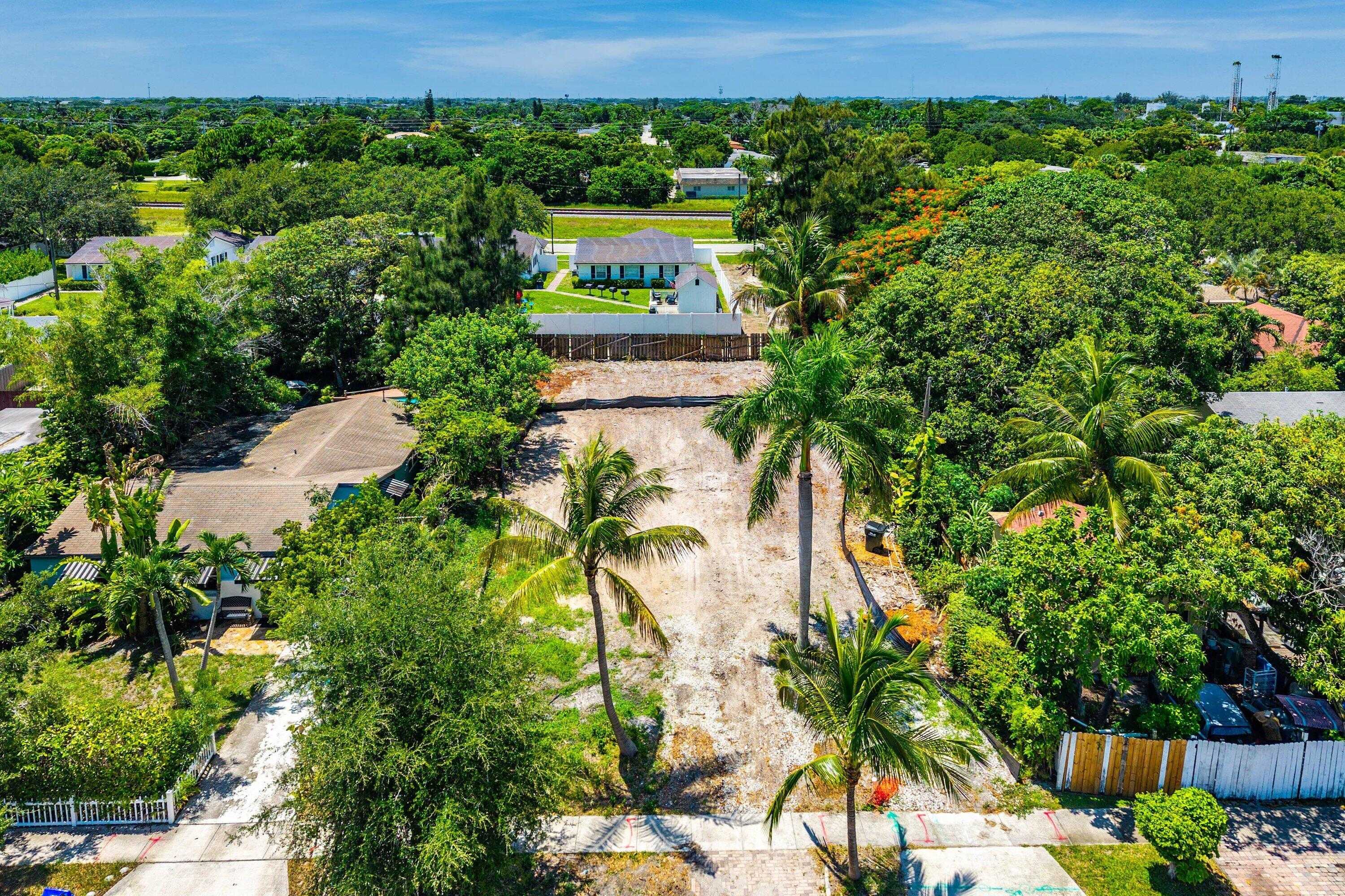 814 SE 2nd Avenue, Delray Beach, FL 33483, Delray Beach - Photo 2