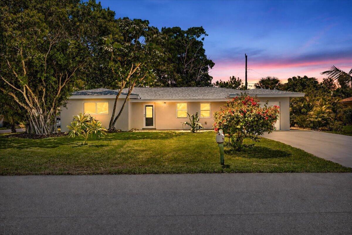 902 GARNETT Street, Lantana, FL 33462, Lantana