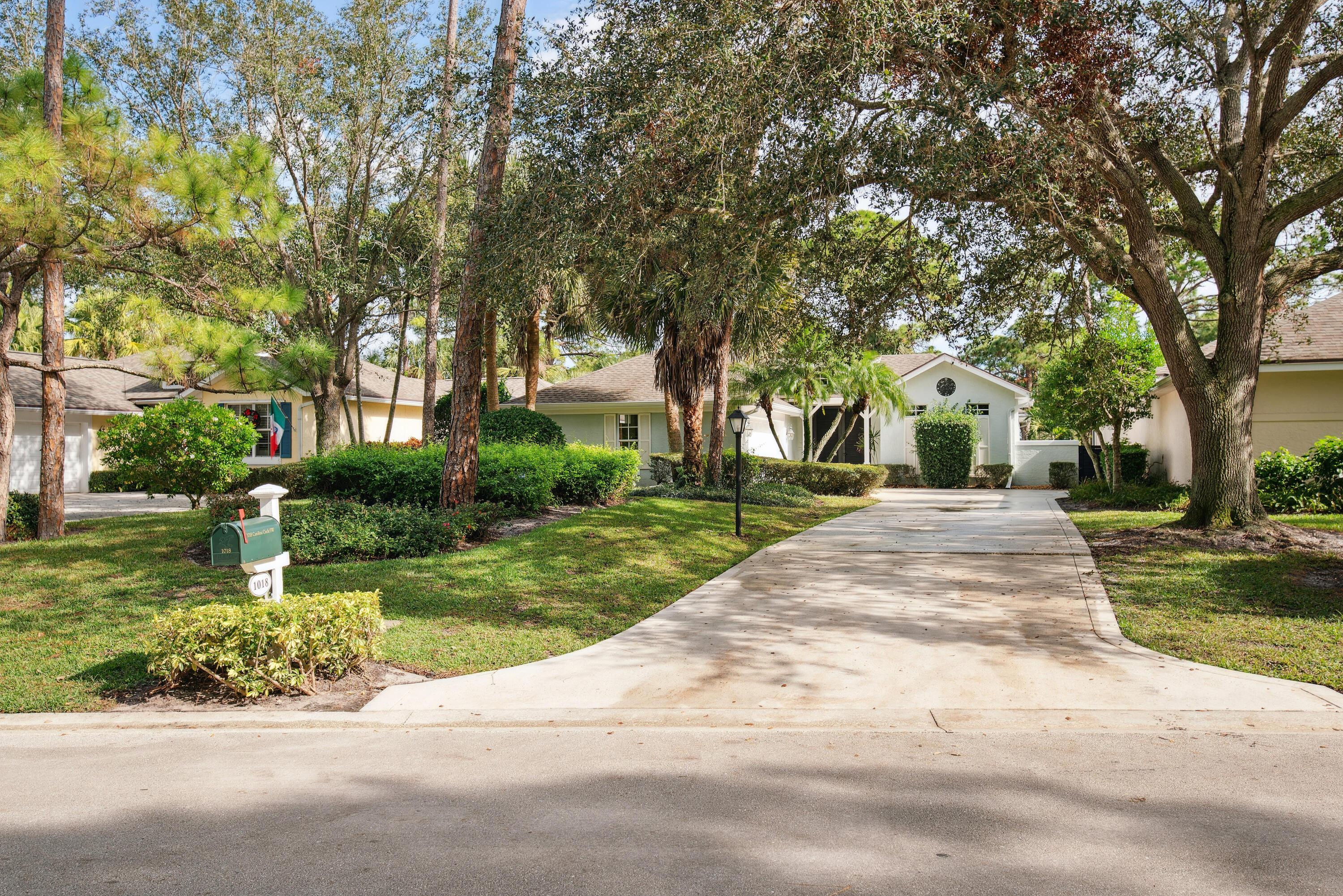 1018 CAROLINA Circle SW, Vero Beach, FL 32962, Vero Beach - Photo 3