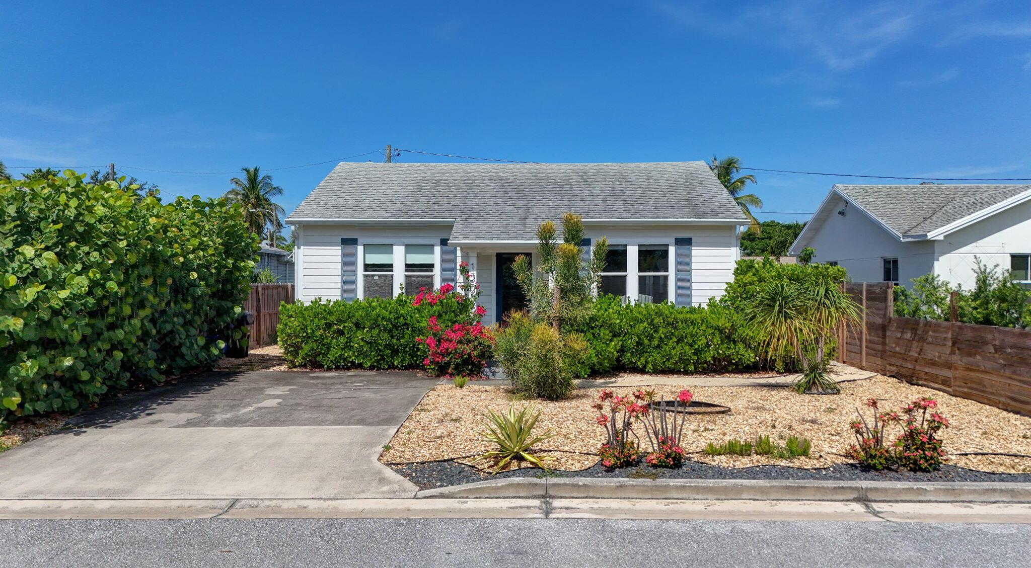 1305 N Palmway, Lake Worth Beach, FL 33460, Lake Worth Beach