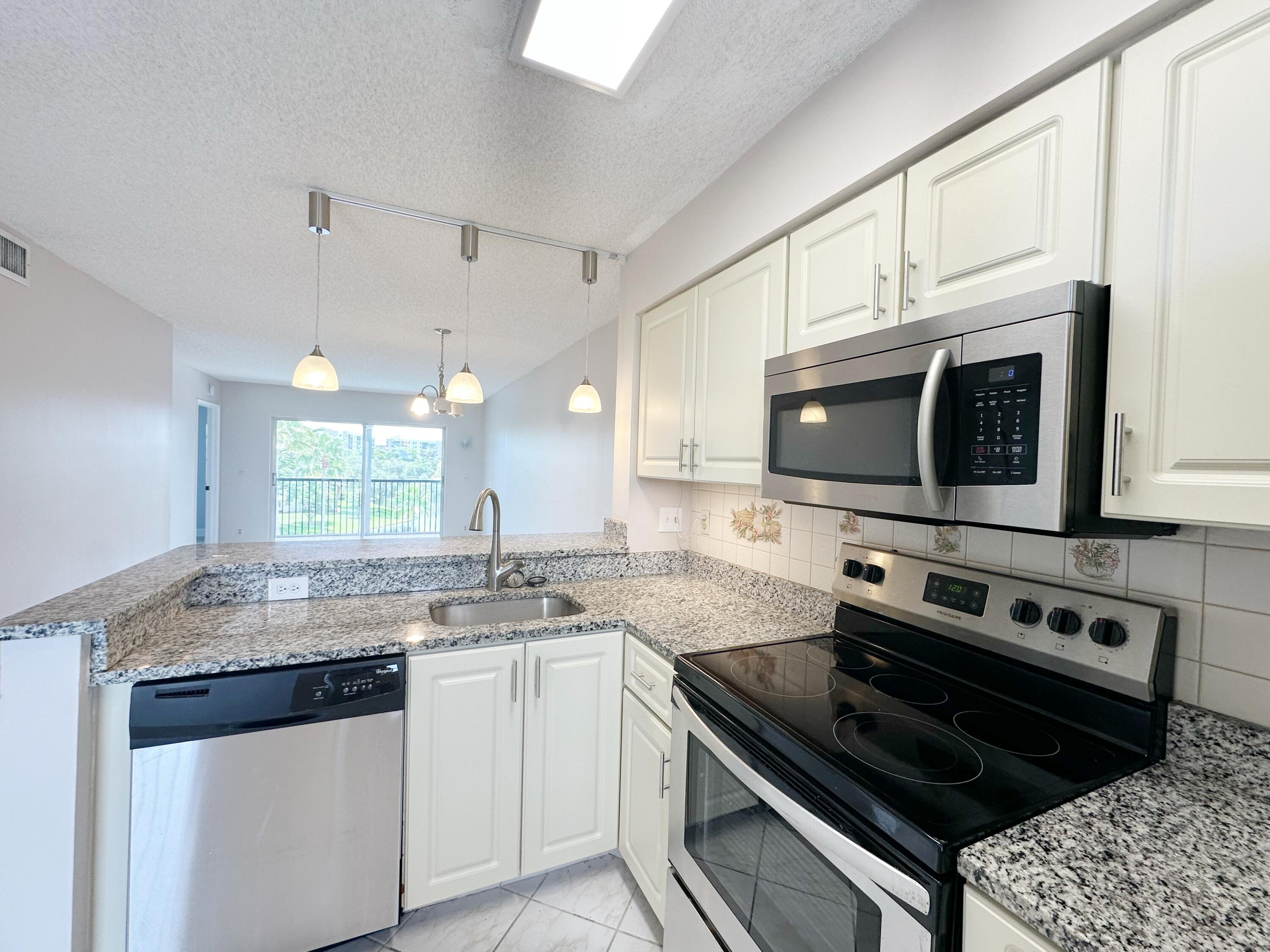 2220 N CYPRESS BEND Drive 503, Pompano Beach, FL 33069, Pompano Beach
