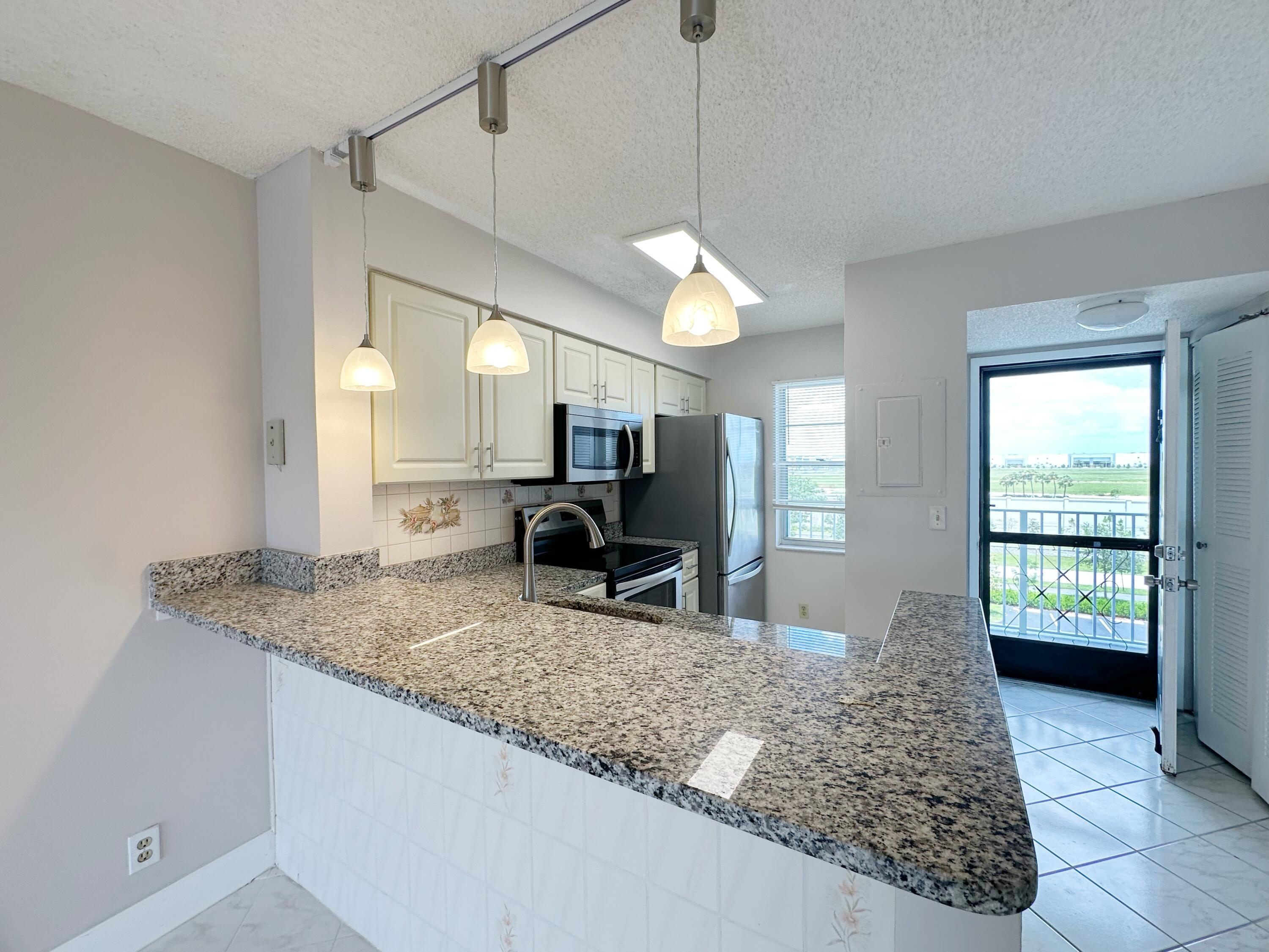 2220 N CYPRESS BEND Drive 503, Pompano Beach, FL 33069, Pompano Beach - Photo 2