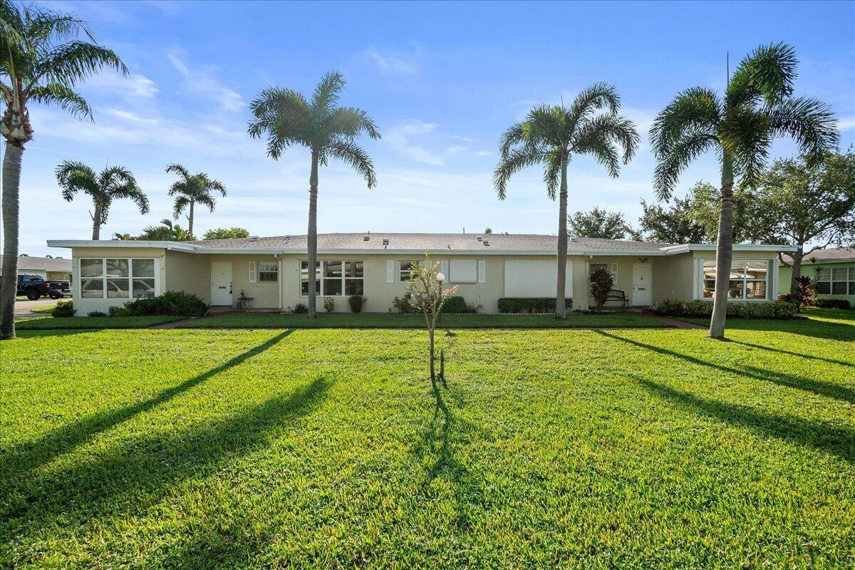 220 Country Lane B, Boynton Beach, FL 33435, Boynton Beach - Photo 2