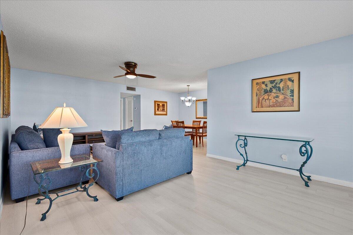 220 Country Lane B, Boynton Beach, FL 33435, Boynton Beach - Photo 3