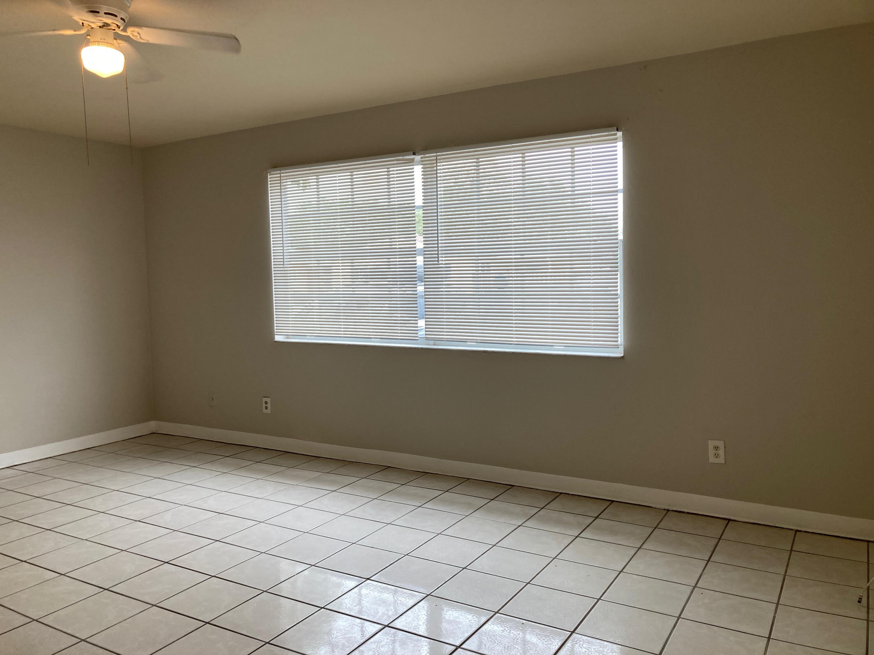 6124 LINCOLN Street N, Hollywood, FL 33024, Hollywood - Photo 4