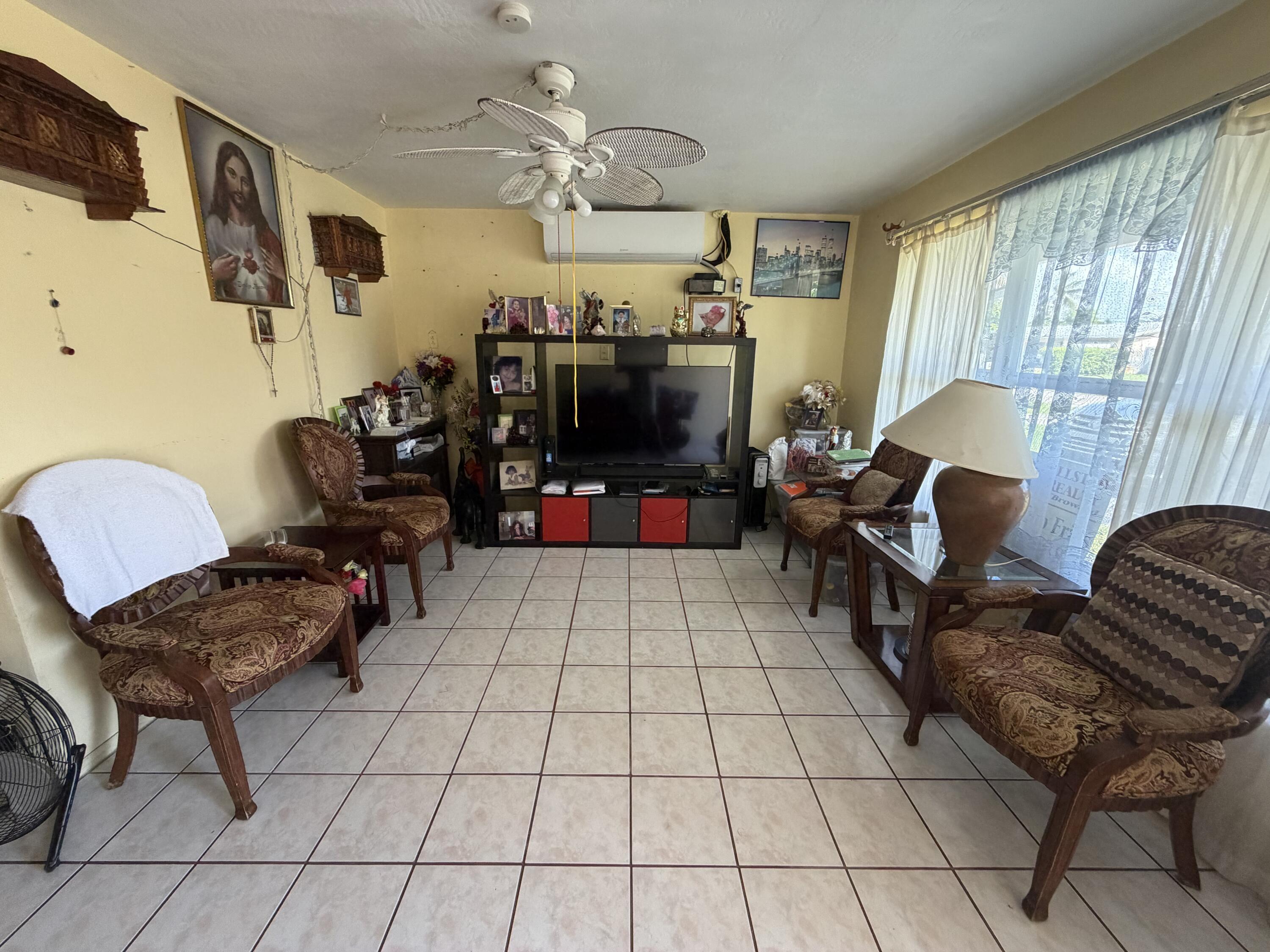 6600 NW 24TH Court, Sunrise, FL 33313, Sunrise - Photo 3