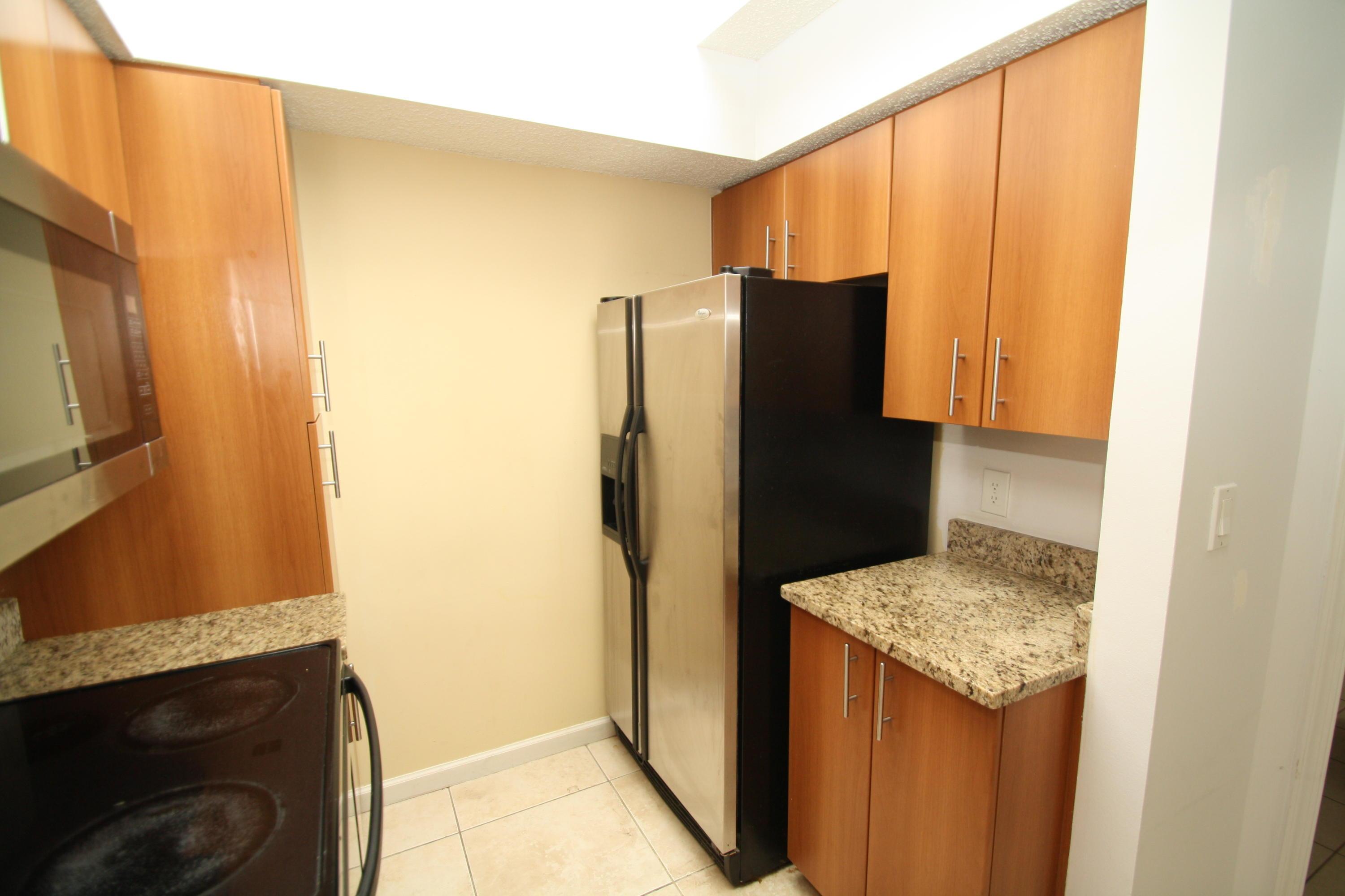 1000 Crystal Way F, Delray Beach, FL 33444, Delray Beach - Photo 4